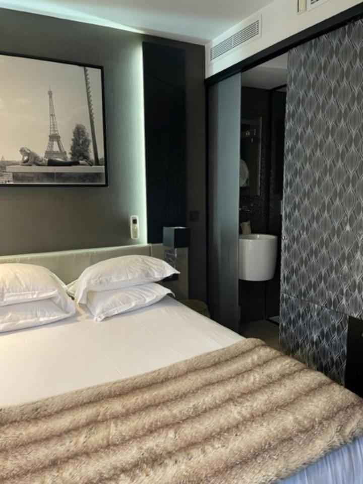 Elysees 3* Paris