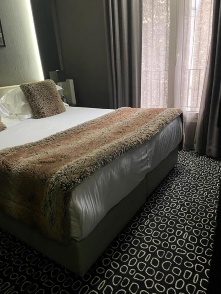 Elysees 3* Paris