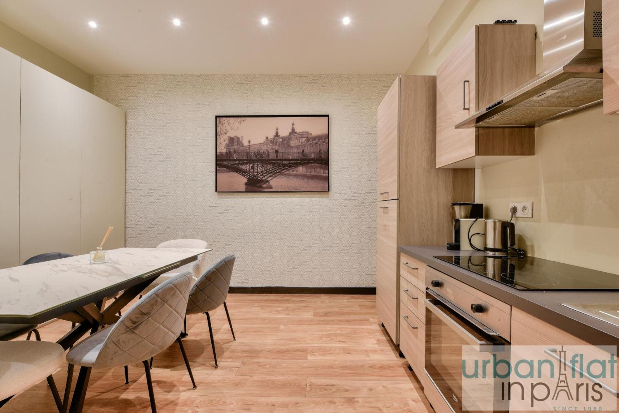 159 - Urban Beautiful Brand New Flat In Apartment