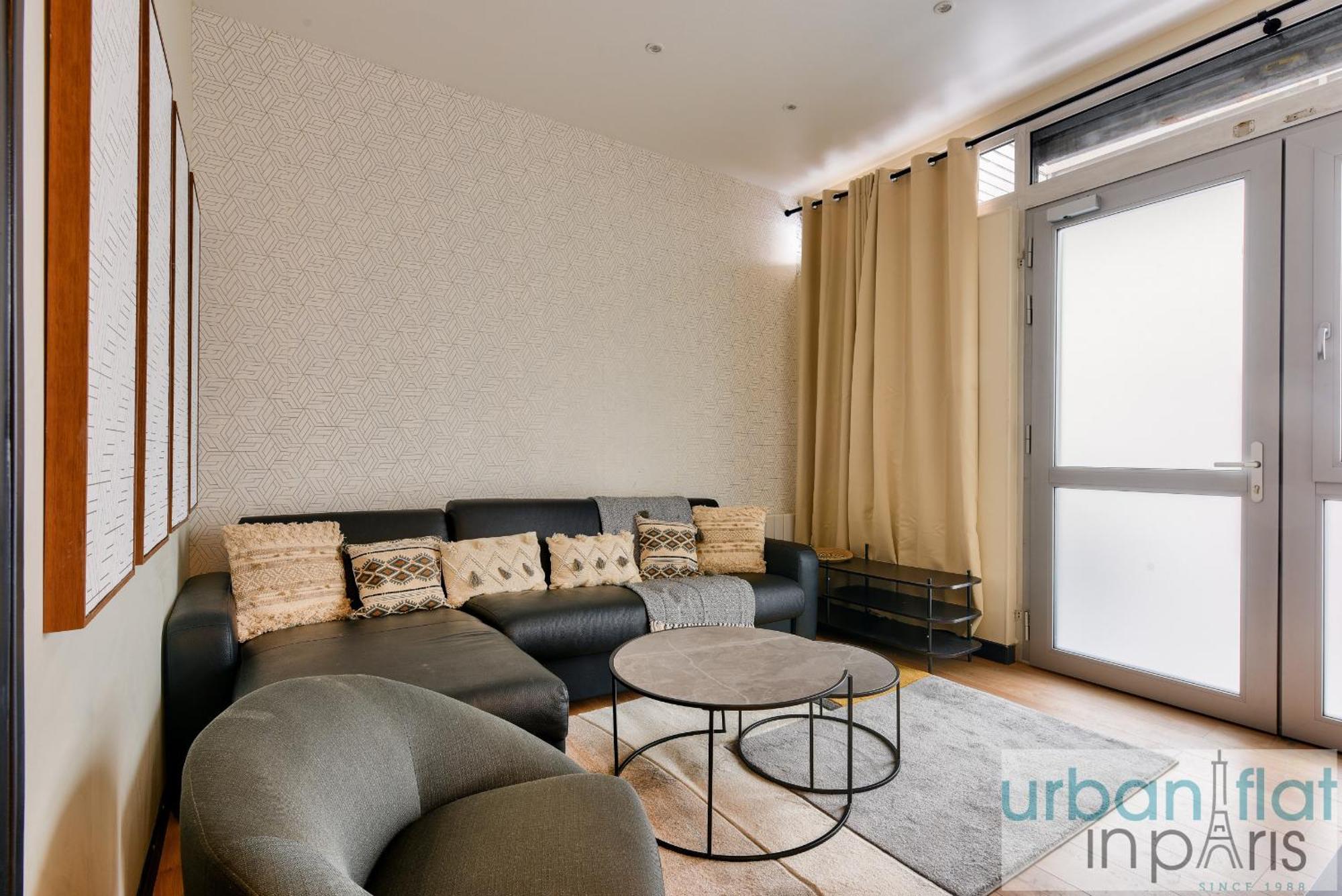 159 - Urban Beautiful Brand New Flat In * Paris