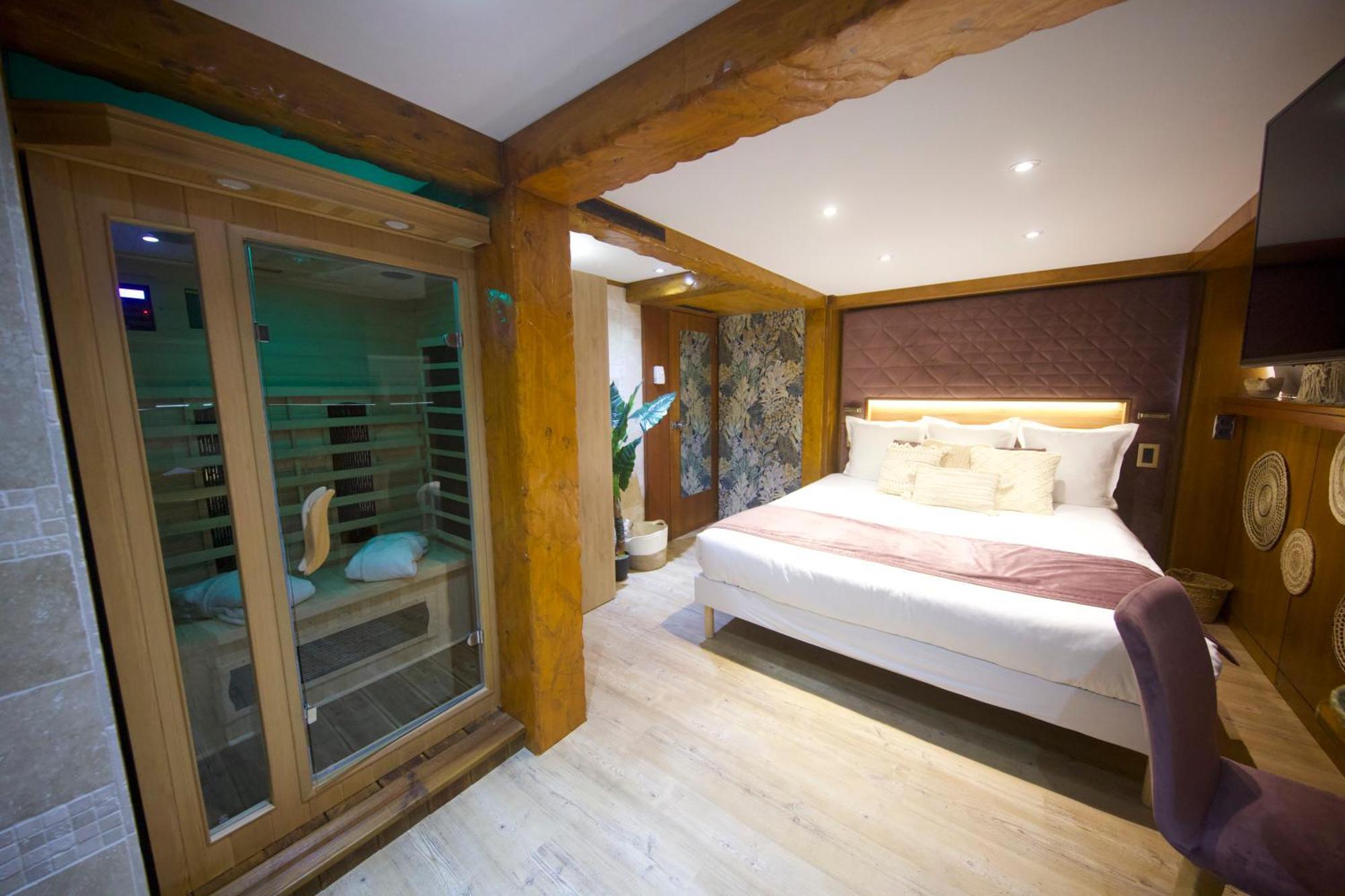 Vip Yacht & Hotel 2*