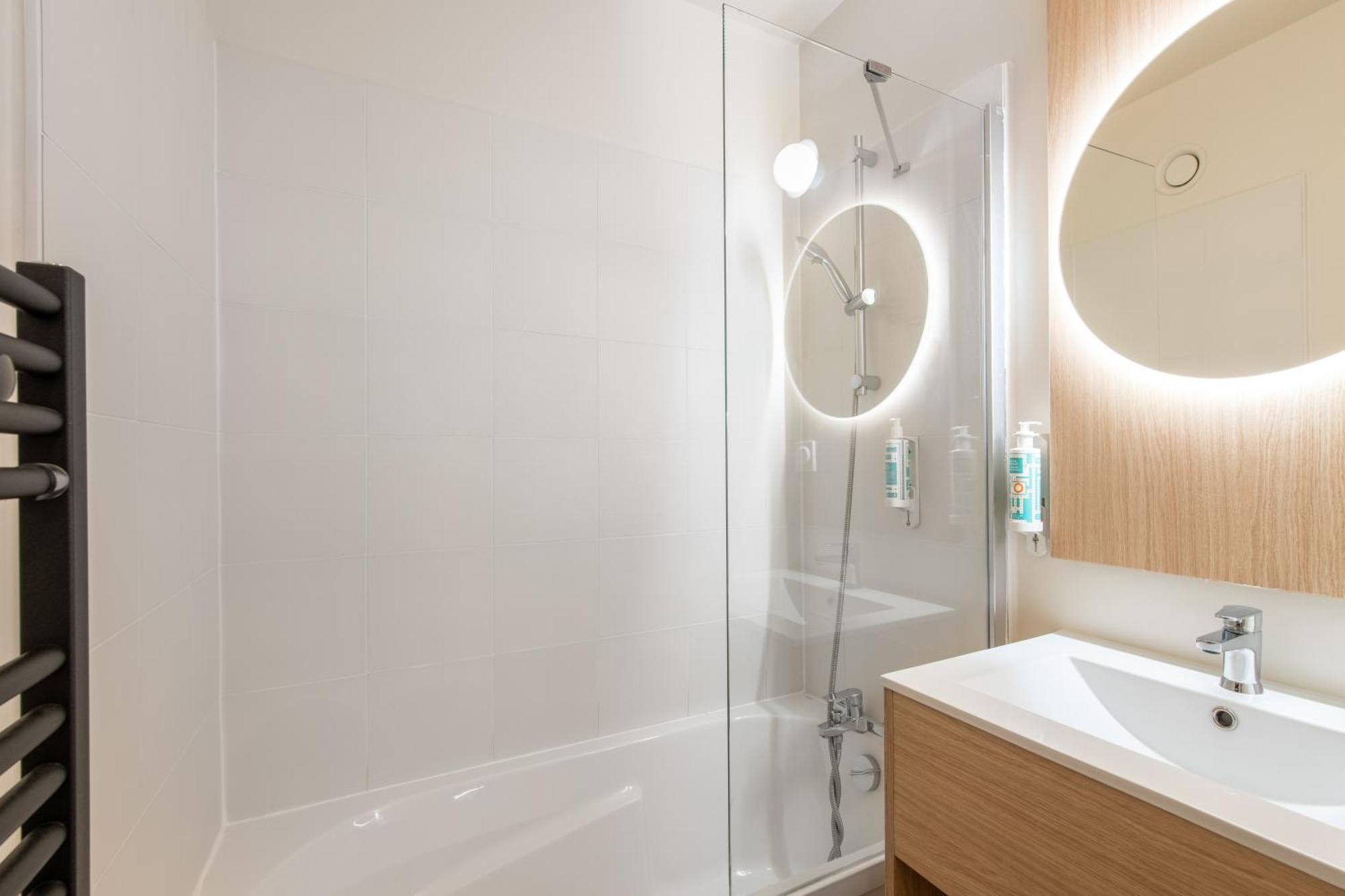 Adagio Access La Aparthotel 3*