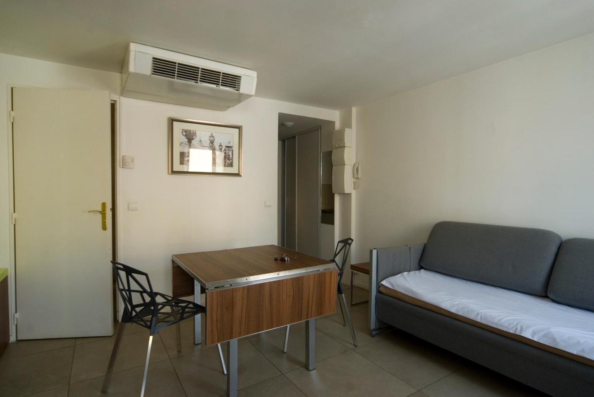 Inter-residences Aupres Multiresidence De L'elysee Appart hôtel Paris