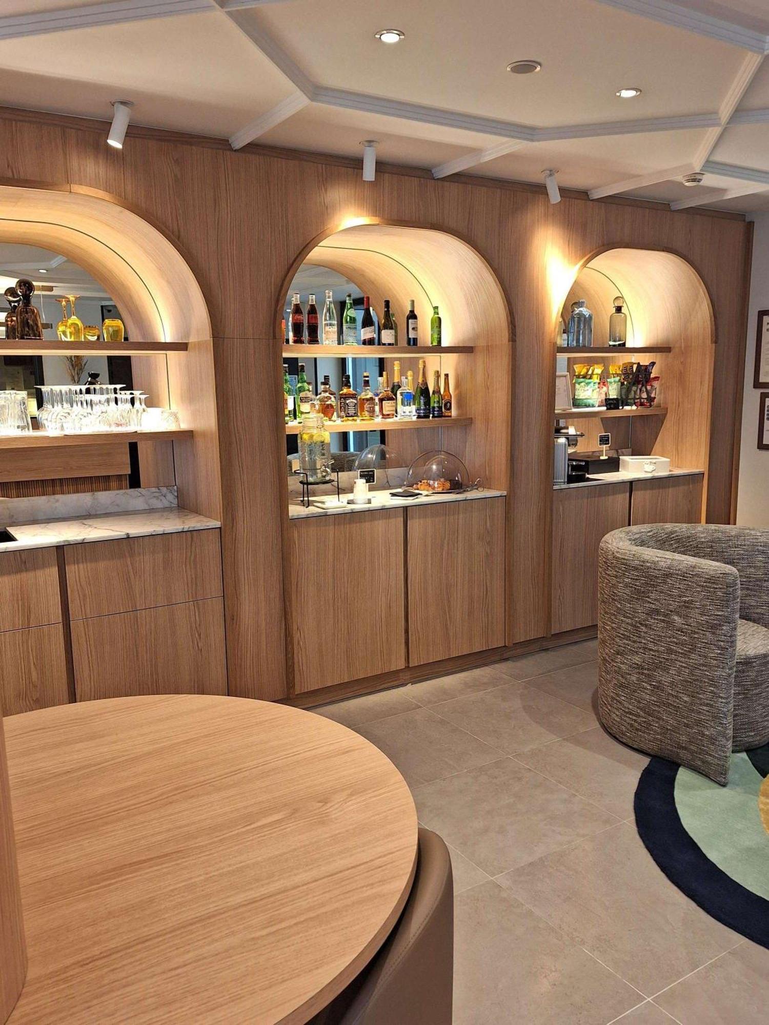 Mercure Arc De Triomphe Wagram 4*