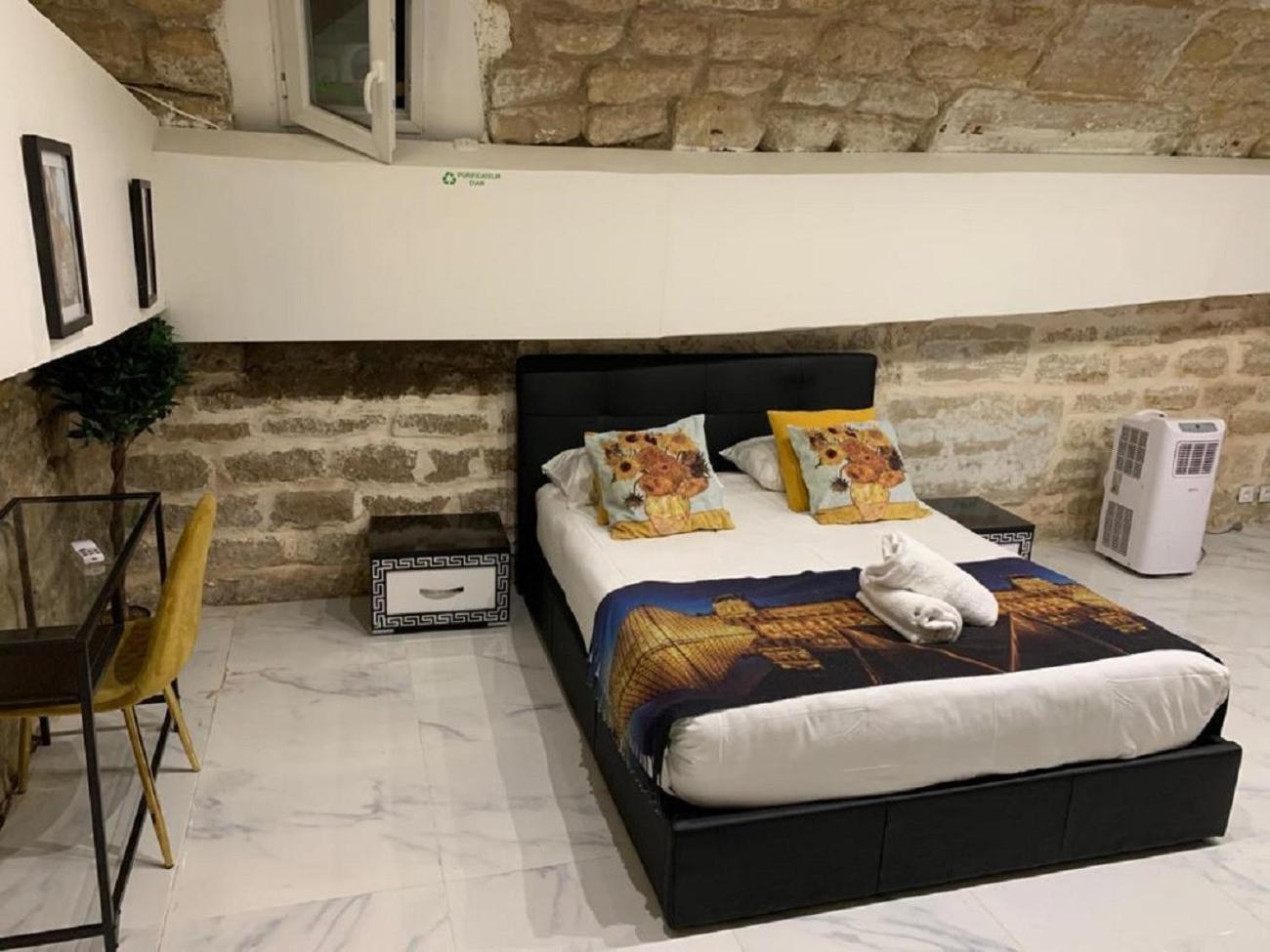 Apartment 154 - Urban Atelier Cinema In