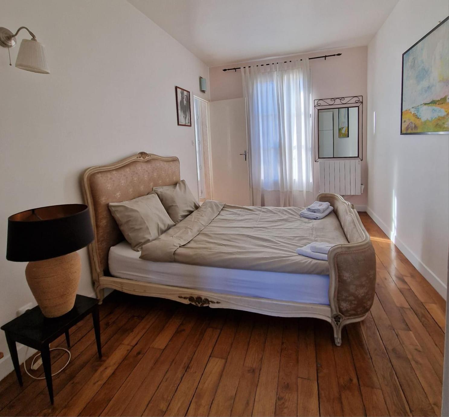 Sainte Elisabeth Apartment Paris