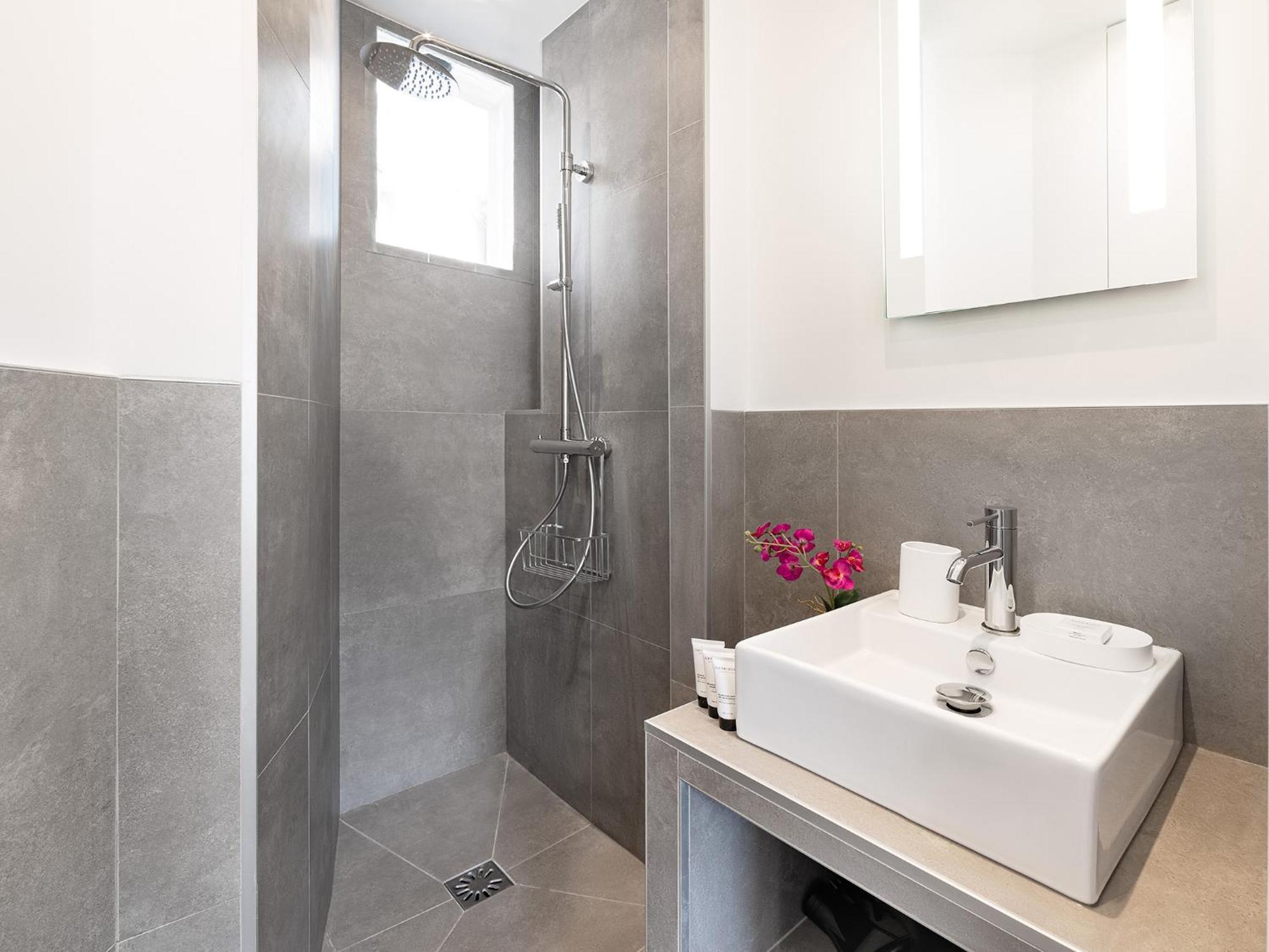 Livinparis - Luxury 2 Bedrooms Le Louvre I Paris