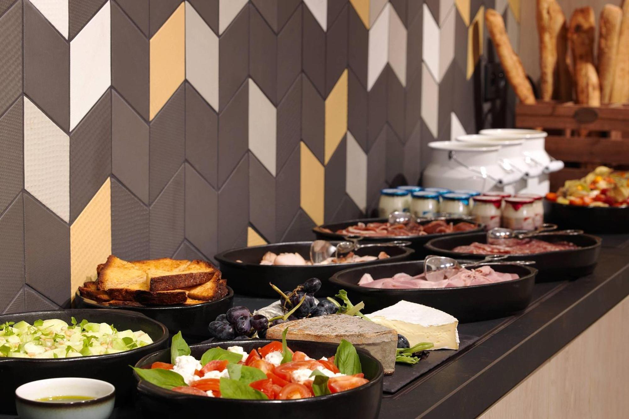 Hotel Courtyard By Marriott Gare De Lyon 4*