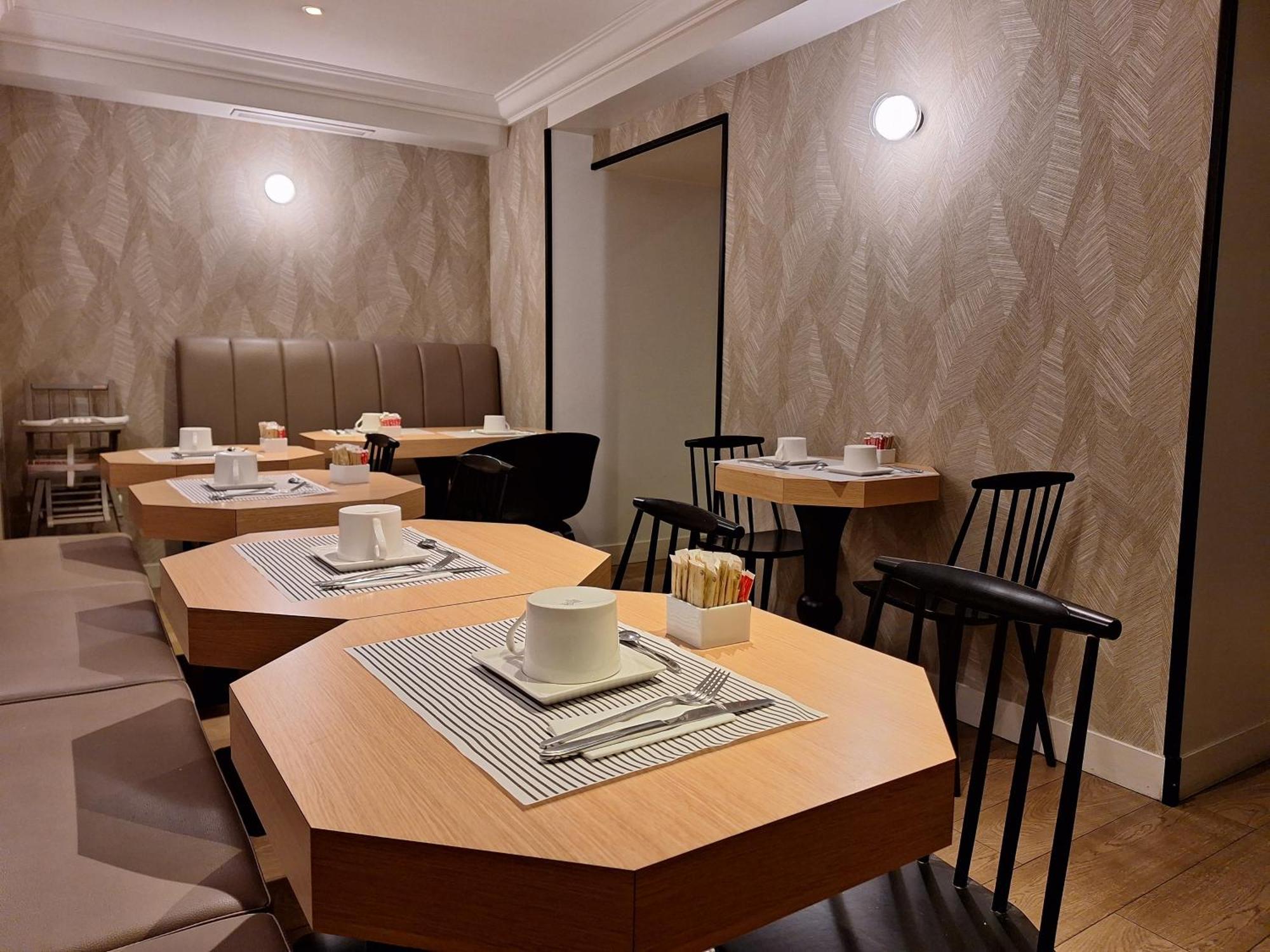 Hotel Mercure Arc De Triomphe Wagram Paris