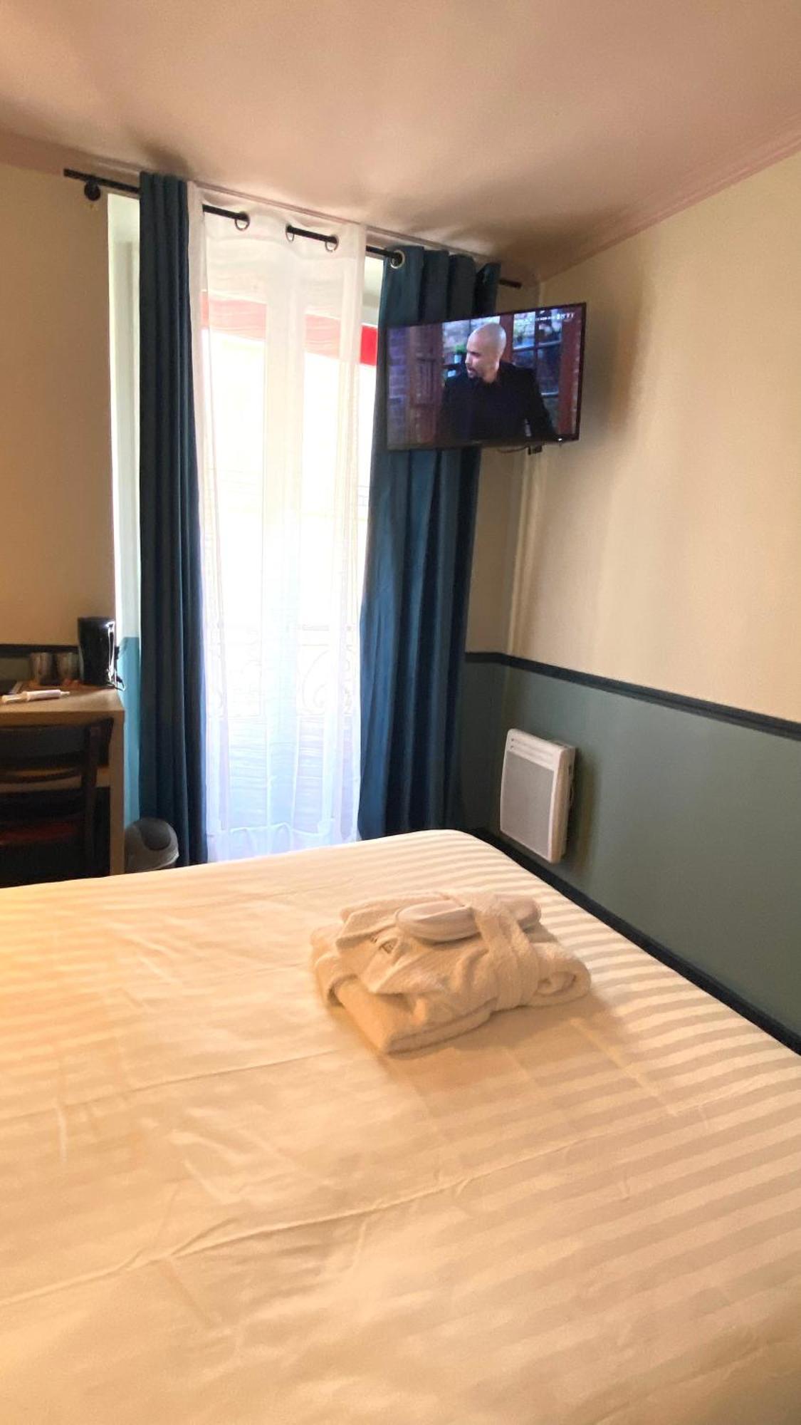 Amadeus 3* Paris