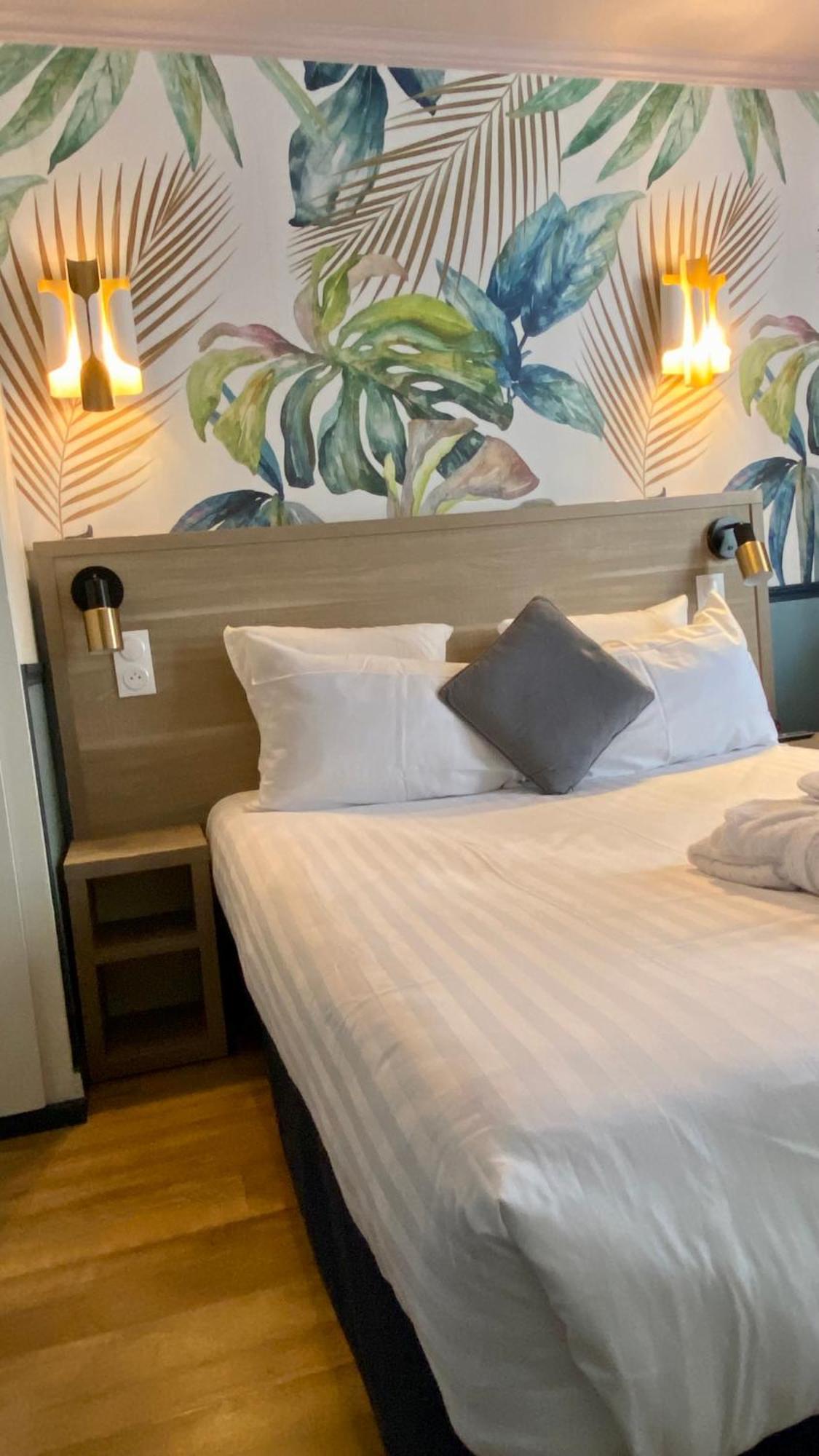 Amadeus Hotel 3*