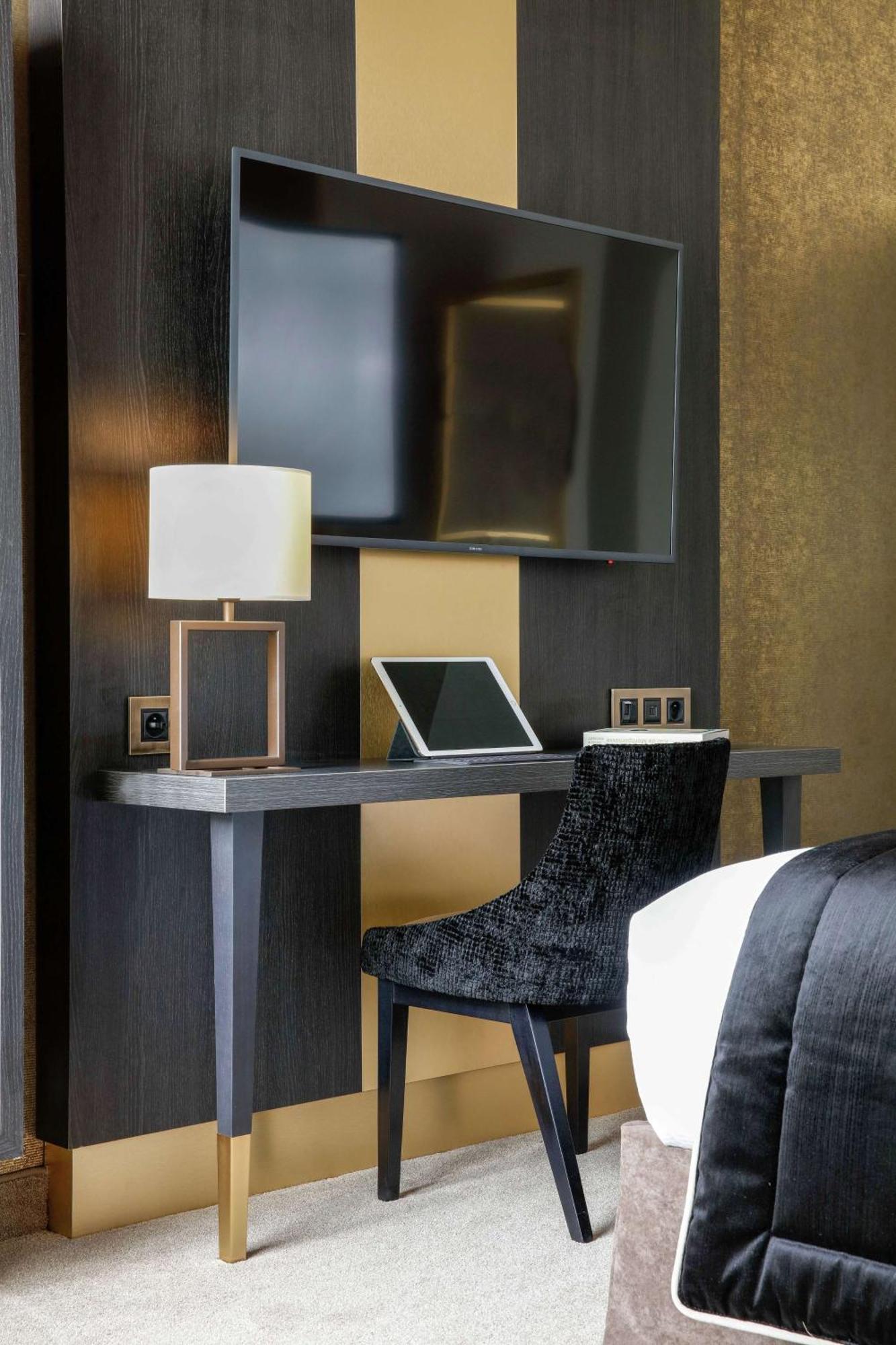 Hotel Niepce Paris, Curio Collection By Hilton Paris