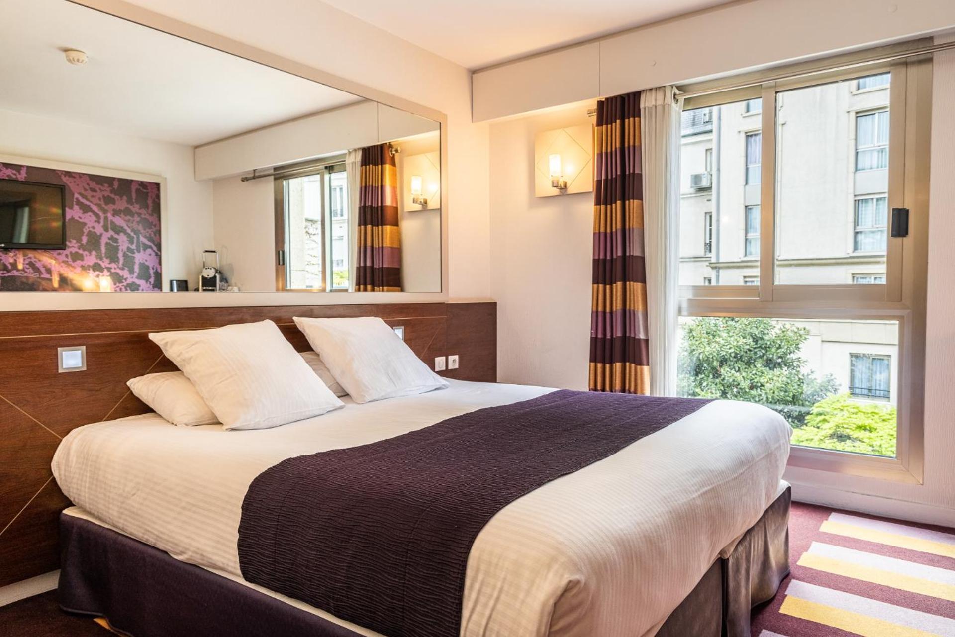 Hotel Ampère 4*