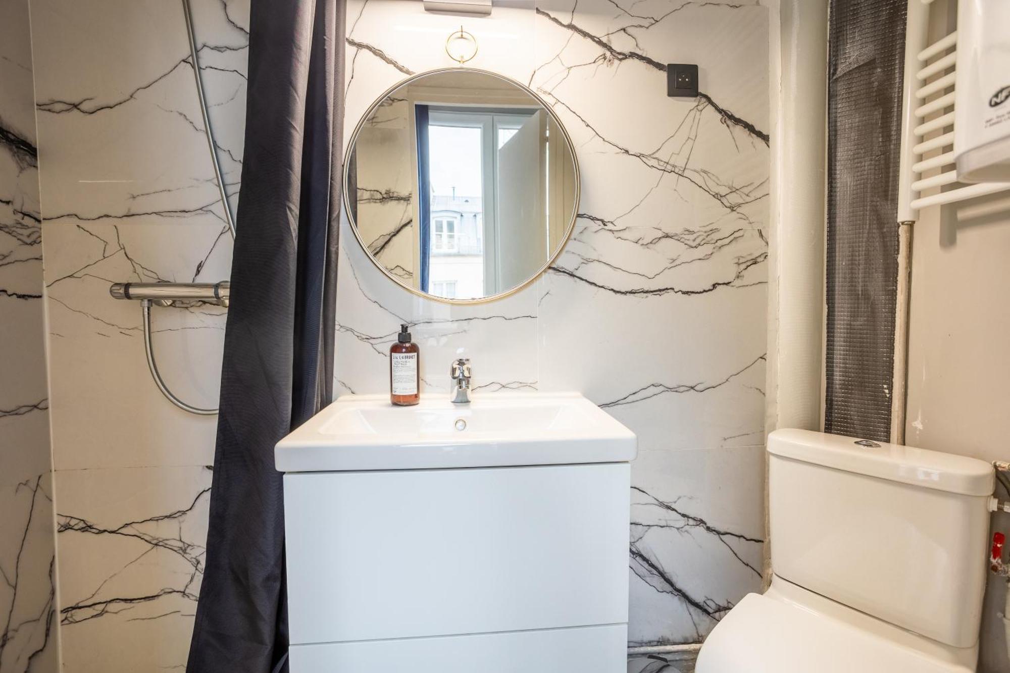 Bail Mobilite Luxe Le Marais Apartment Paris