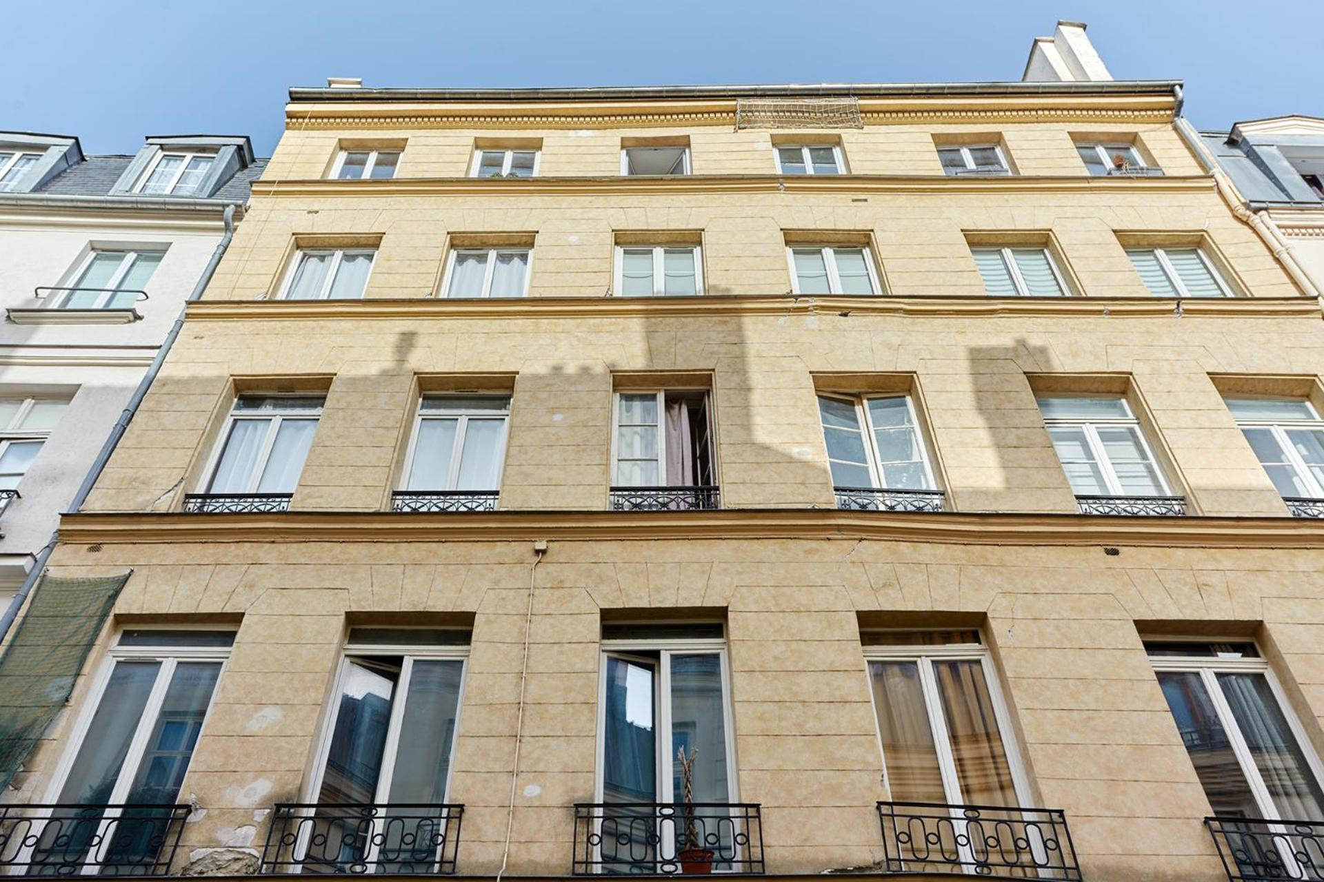 Rent A - Bonne Nouvelle * Paris