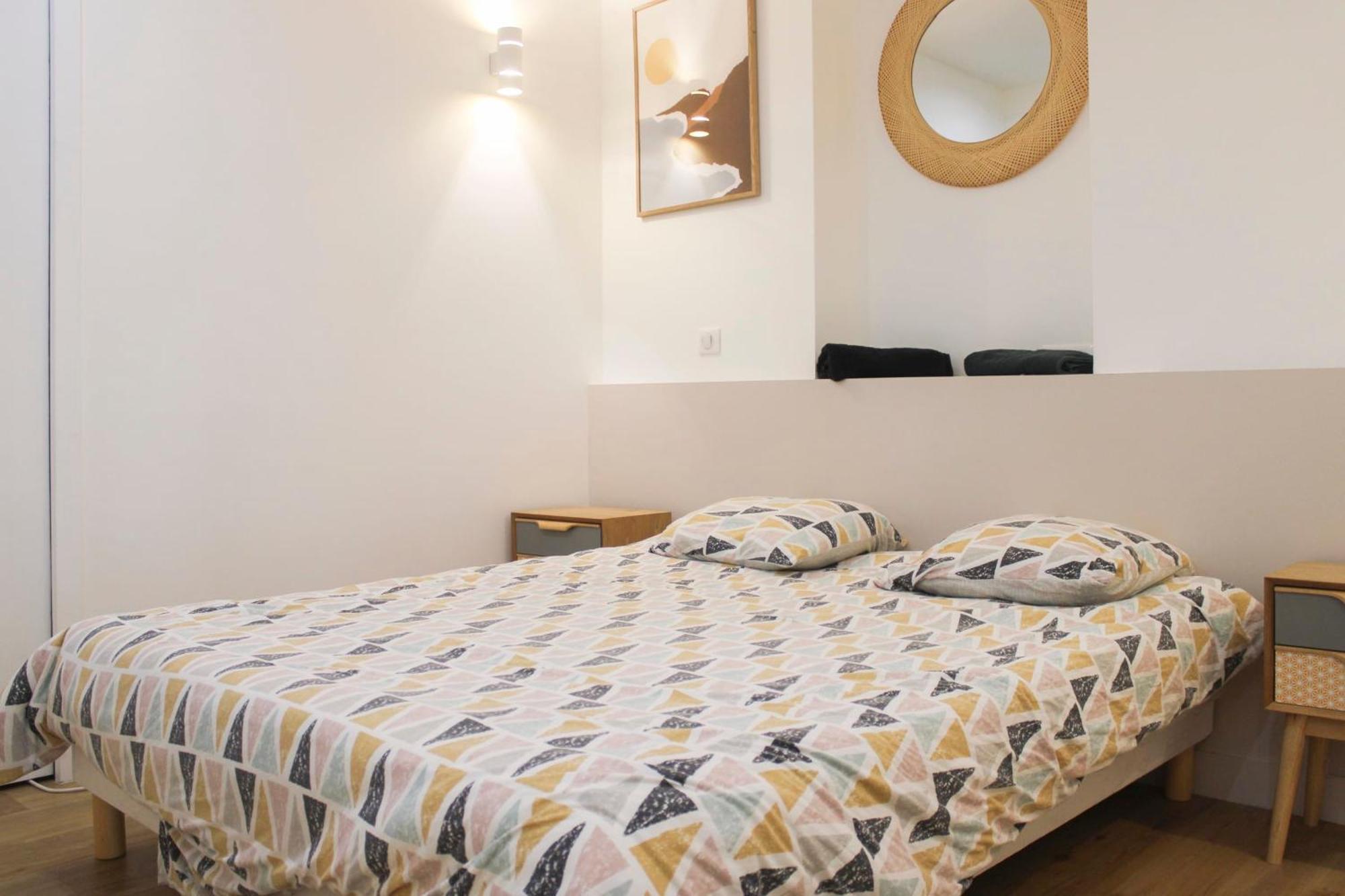 Joli 34 M Neuf Avec Terrasse - Montmartre Appartement