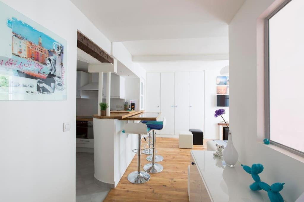 High Standing 2-room In Latin Quarter