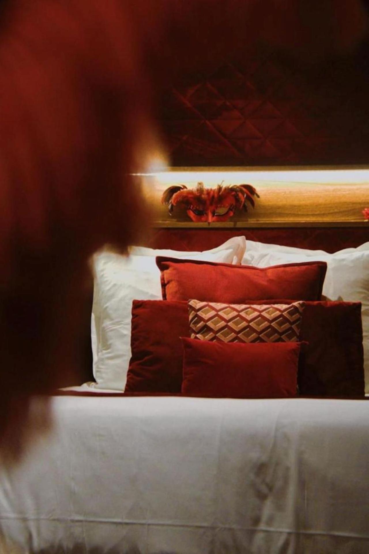Vip Yacht & Hotel Paris