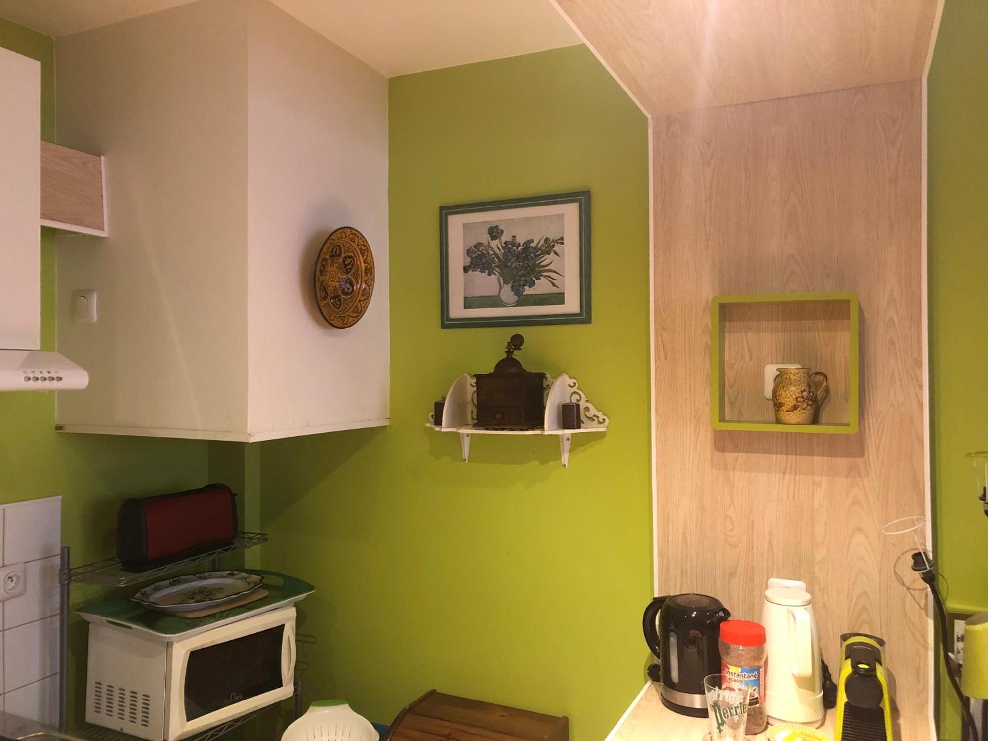 Pigalle: Cozy Parisian Retreat In Montmartre Apartment Paris