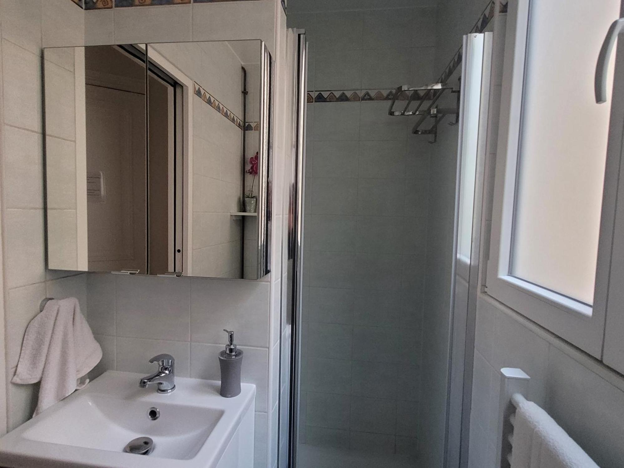 Apartment A Deux Pas De Montmartre