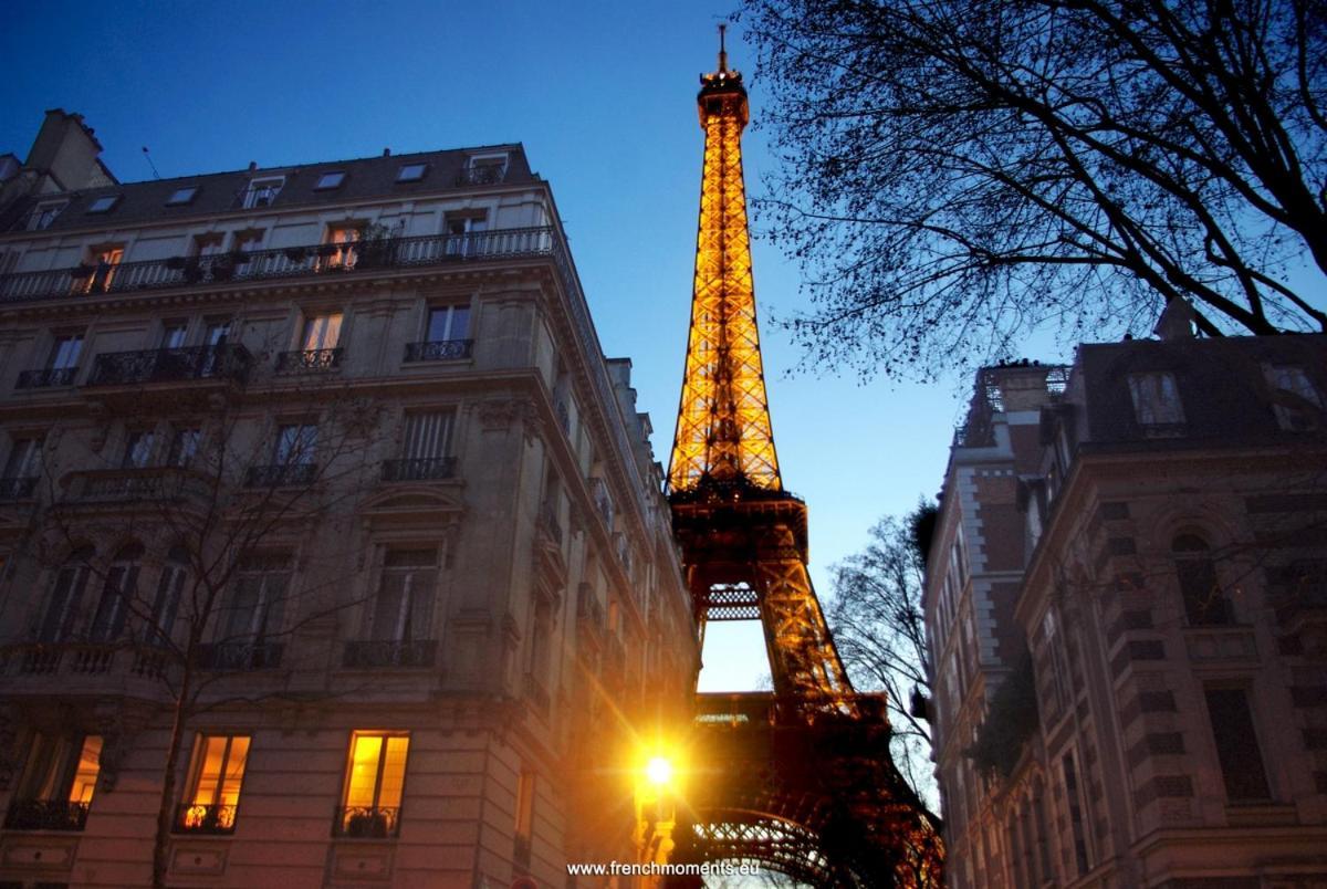 Eiffel Tower 5 Bedrooms 10 Guests With 2 Carpark Apartment