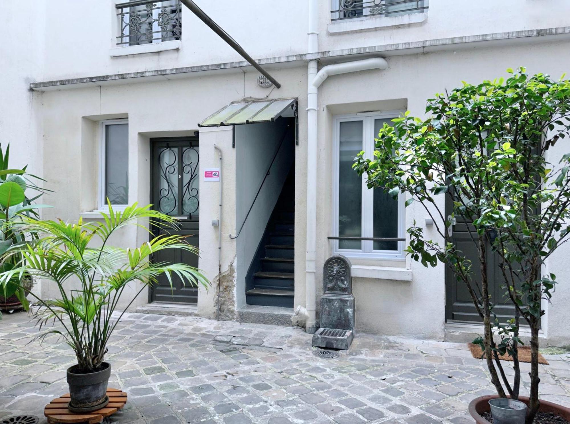 5495 - Porte De Versailles- Studio Spacieux *