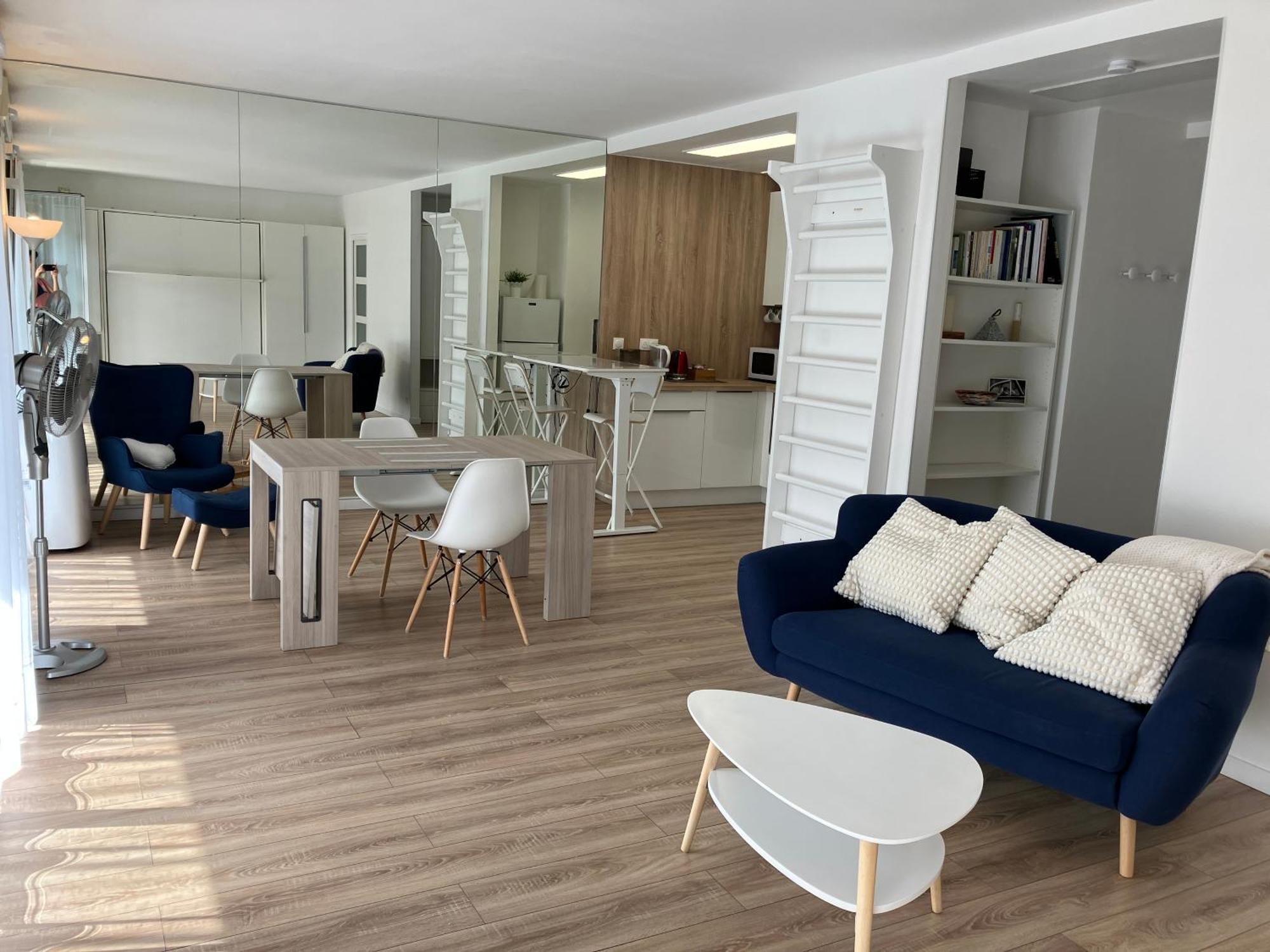 42m Terrace Apartment Paris