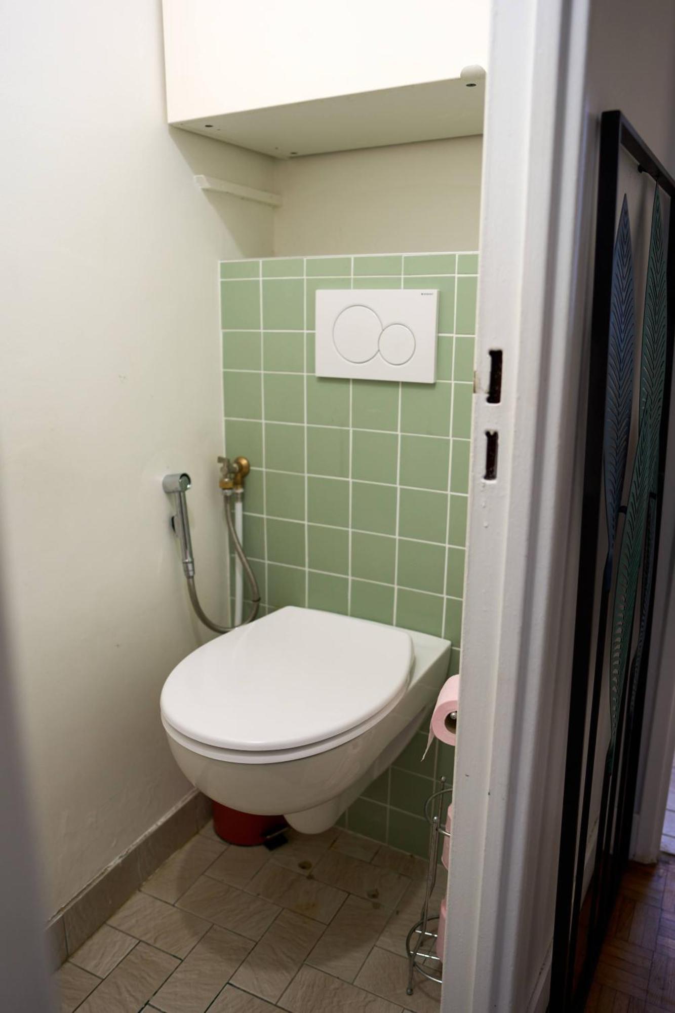 Apartment Entiry Apartment, Private In Paris