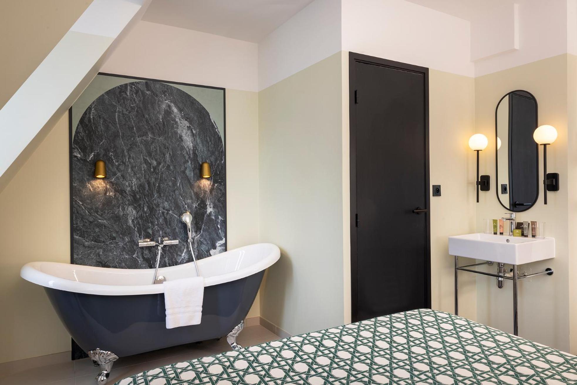 Hotel Avalon Cosy Gare Du Nord 4*