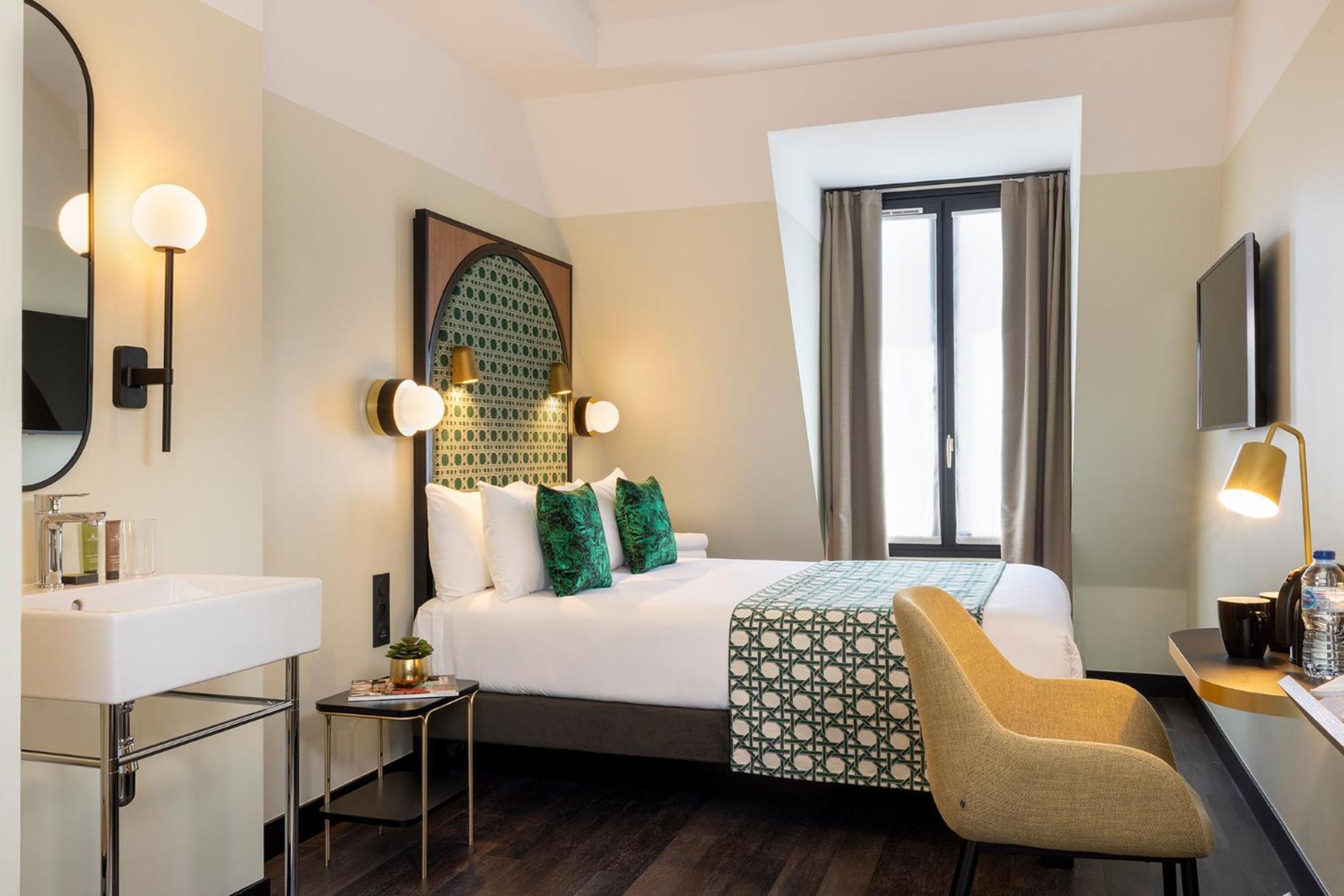 Avalon Cosy Gare Du Nord Hotel 4*