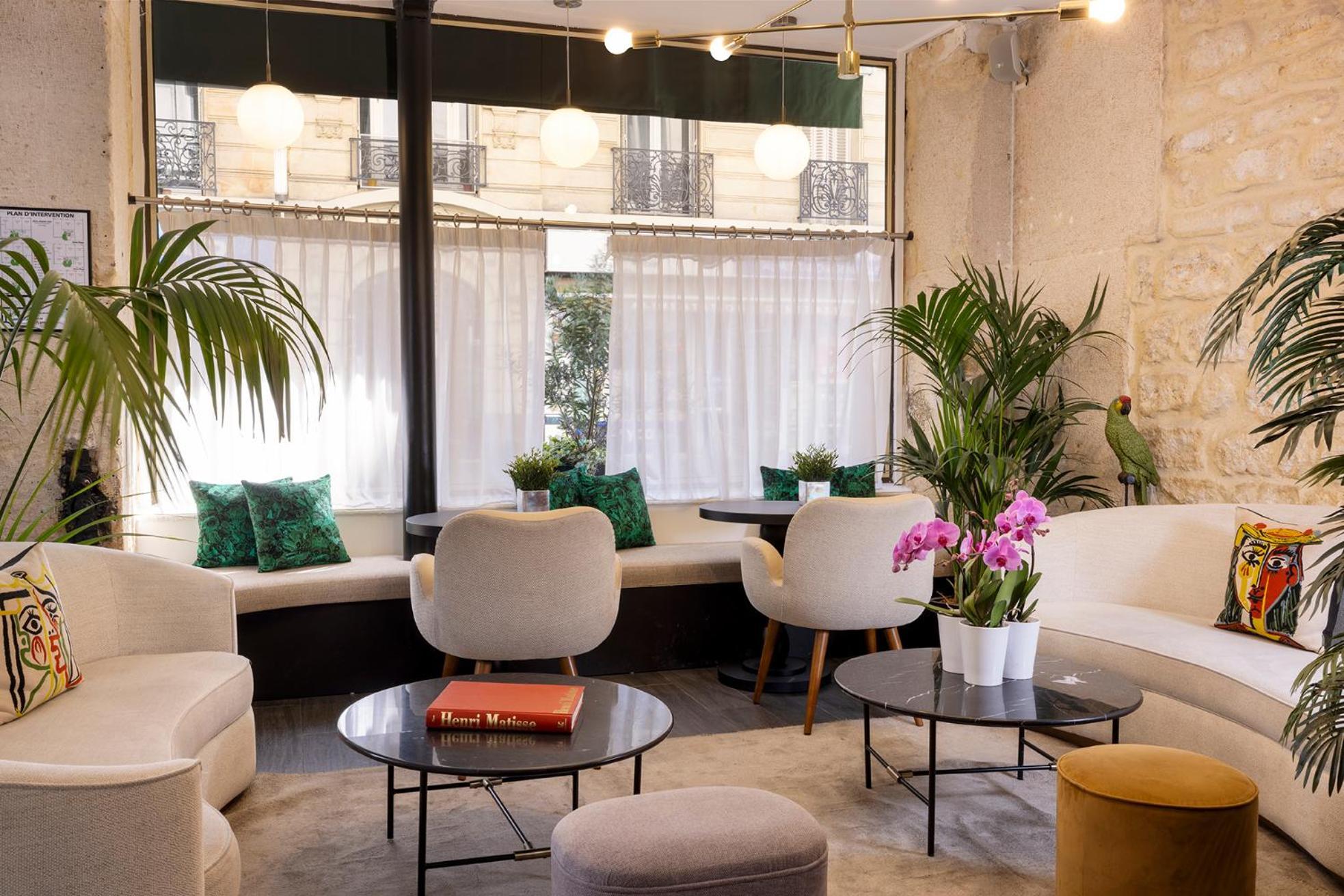 Avalon Cosy Gare Du Nord 4*