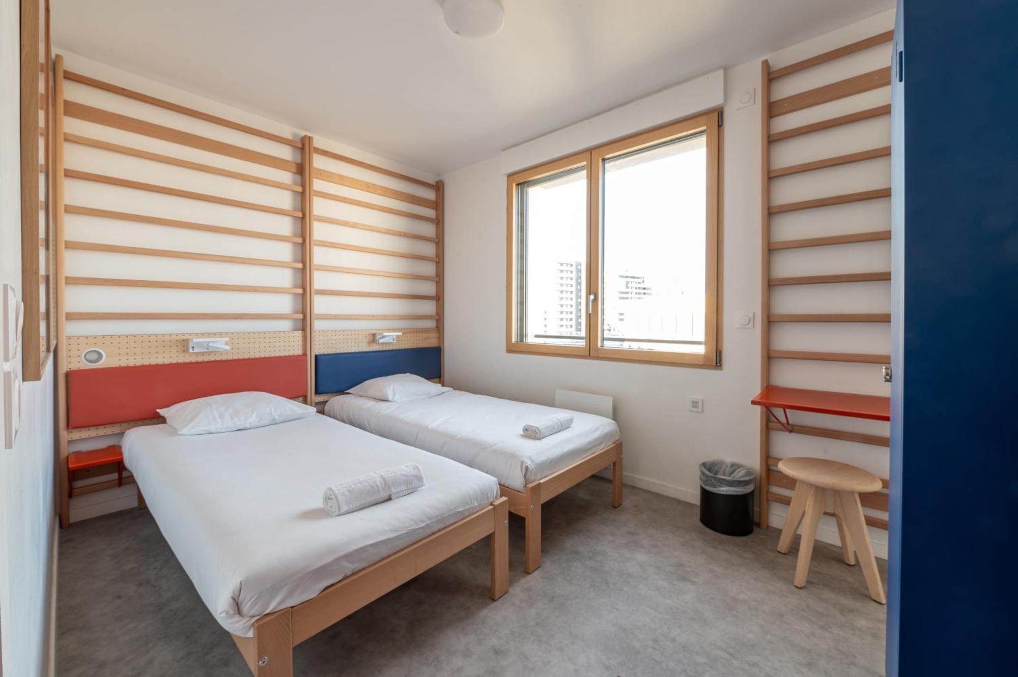 Hostel Ucpa Sport Station