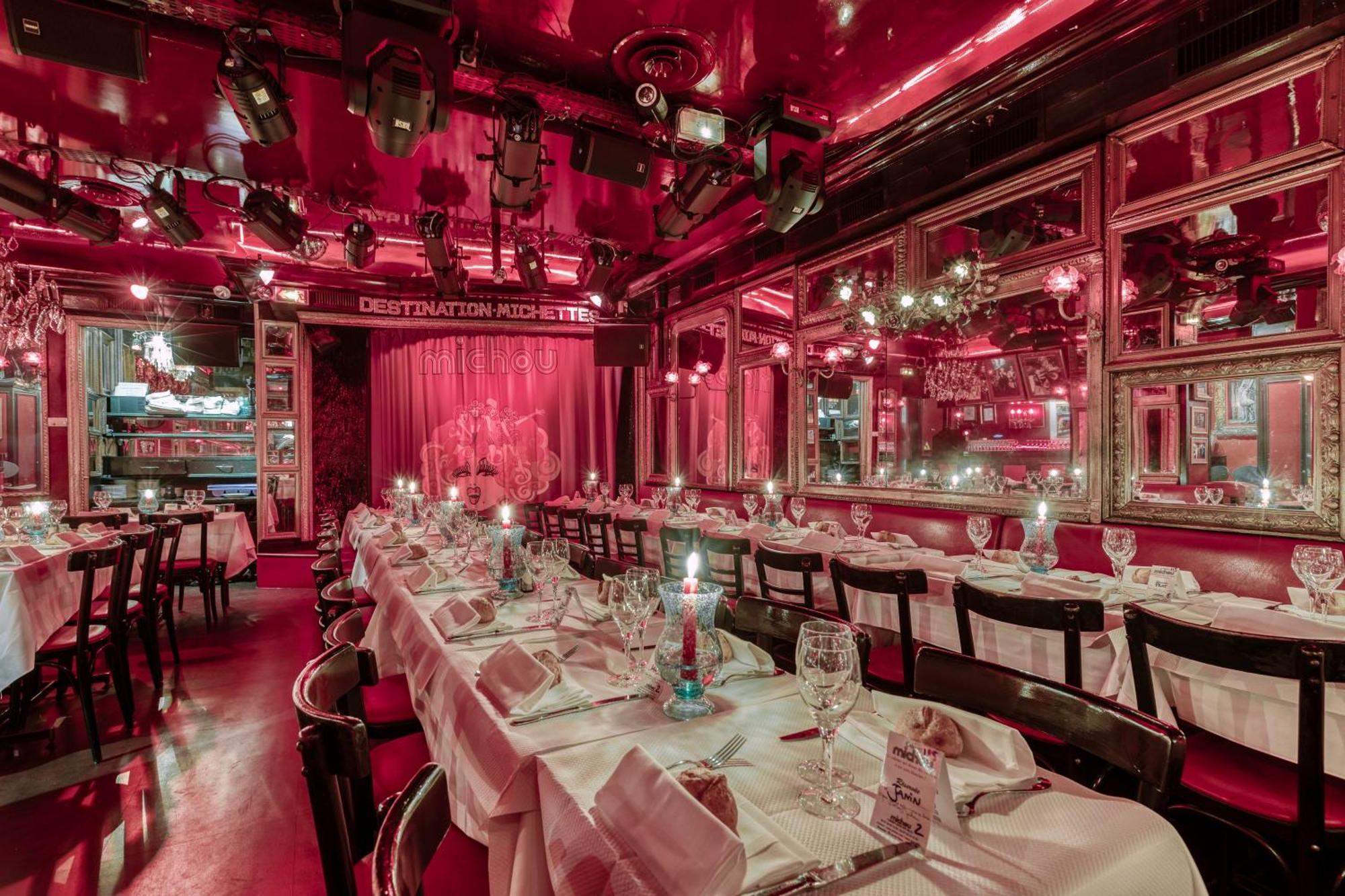 Pigalle Montmartre De 25 M2 - 2 Minutes De La Station Metro Pigalle - 2 Lits Simples Type Gigogne Pour 2 Personnes - Quartier Hypertouristique - Cabaret Moulin Rouge A 200 M, Cafe Aux Noctambules ,cabaret Chez Michou-restaurants-saunas Apartment