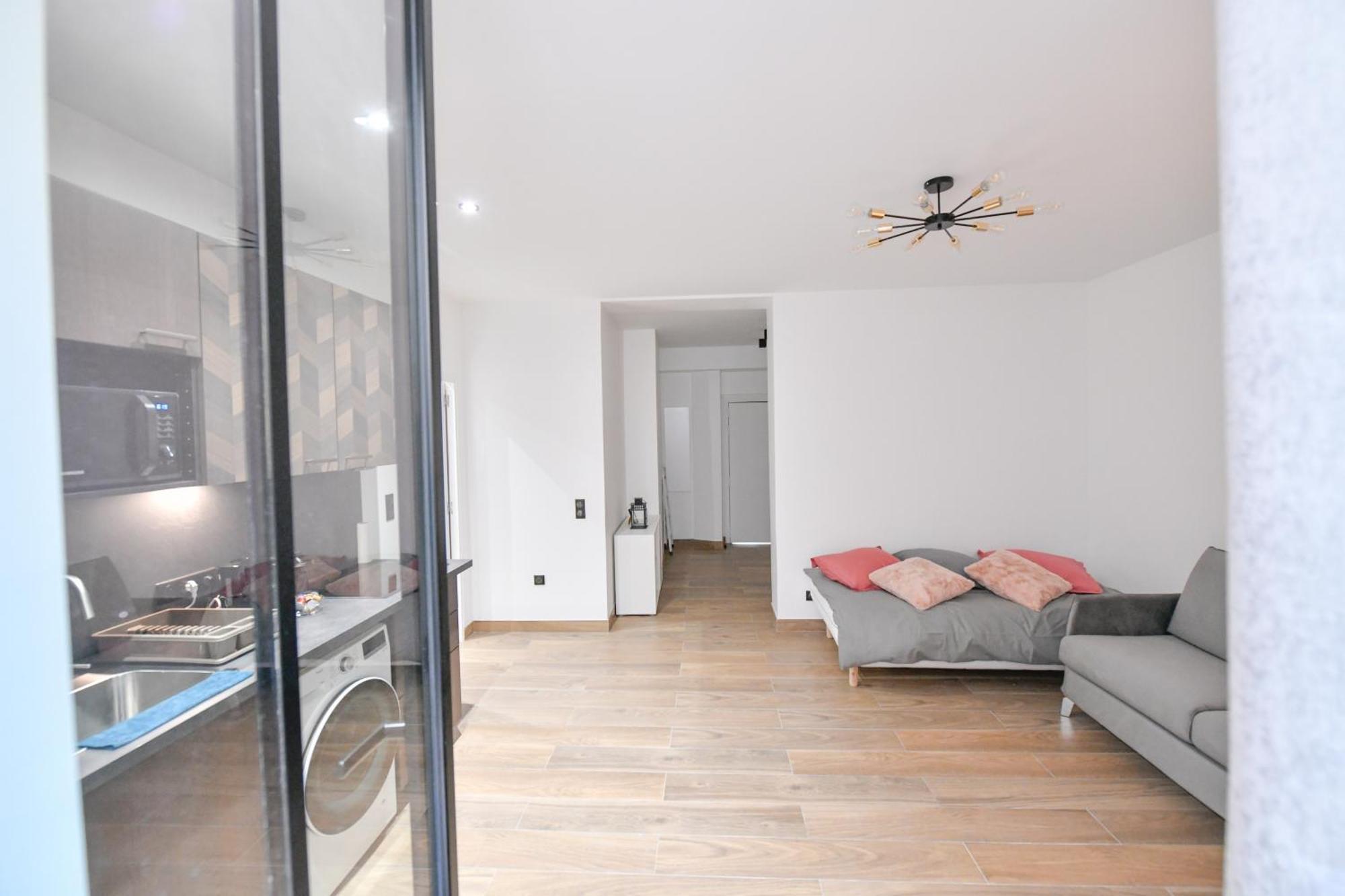 Appartement Le Charme De Montmartre - Patio Prive-sacre-coeur - Parking Gratuit - Metro Anvers *