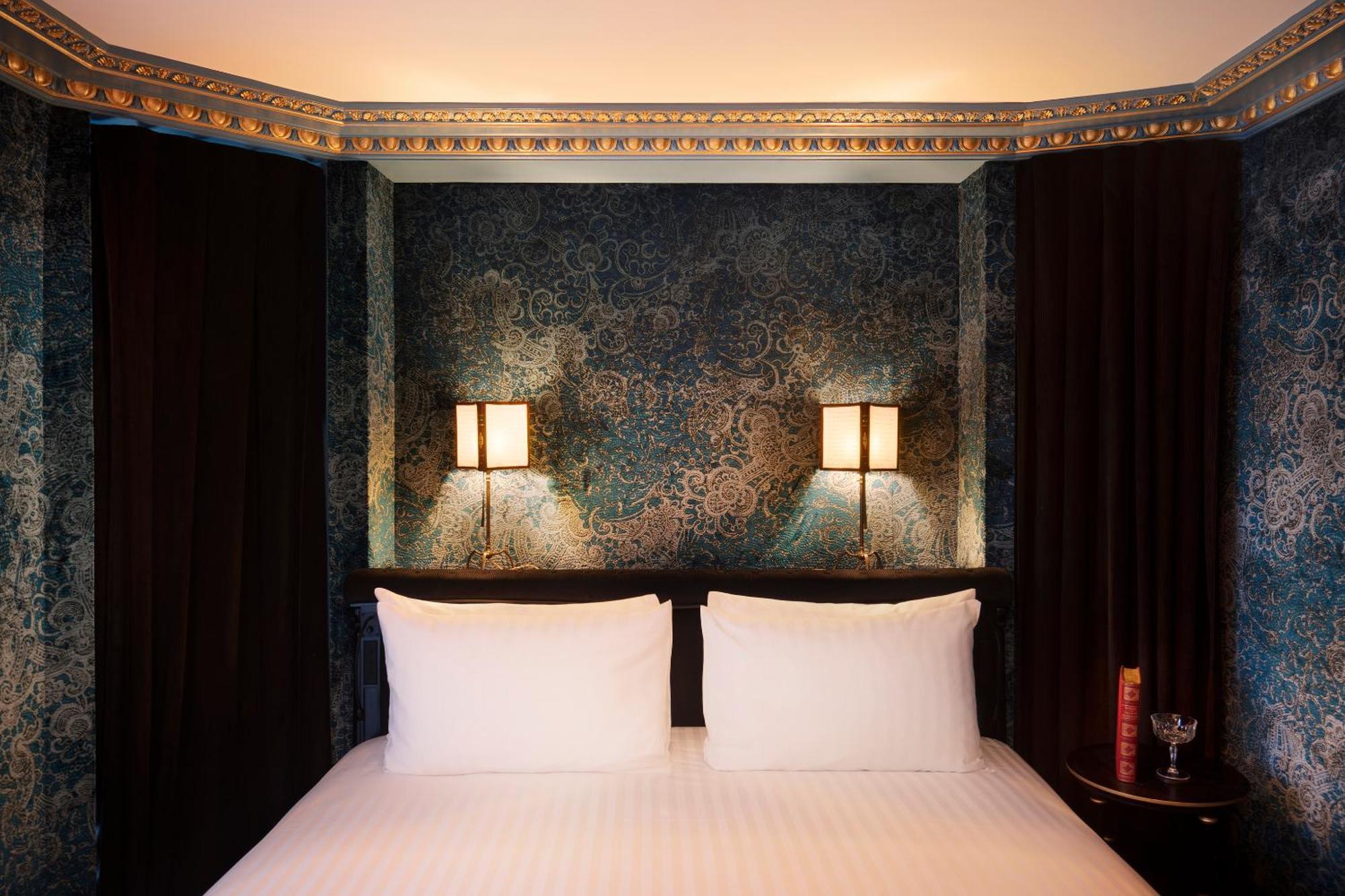 Maison Proust, & La Hotel 5*