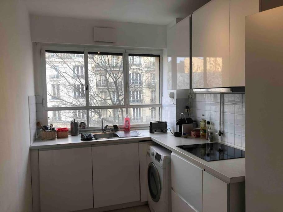 Apartment Grand Proche Metro