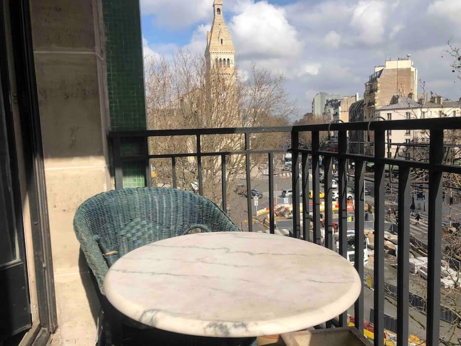 Grand Proche Metro Apartment Paris