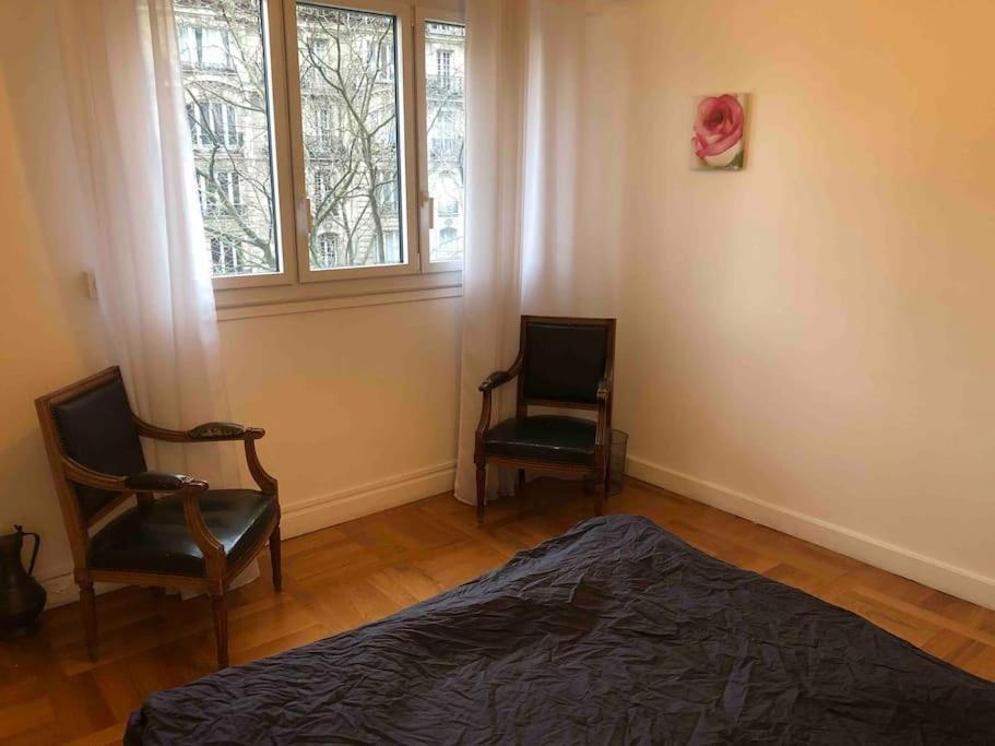 Grand Proche Metro Apartment Paris