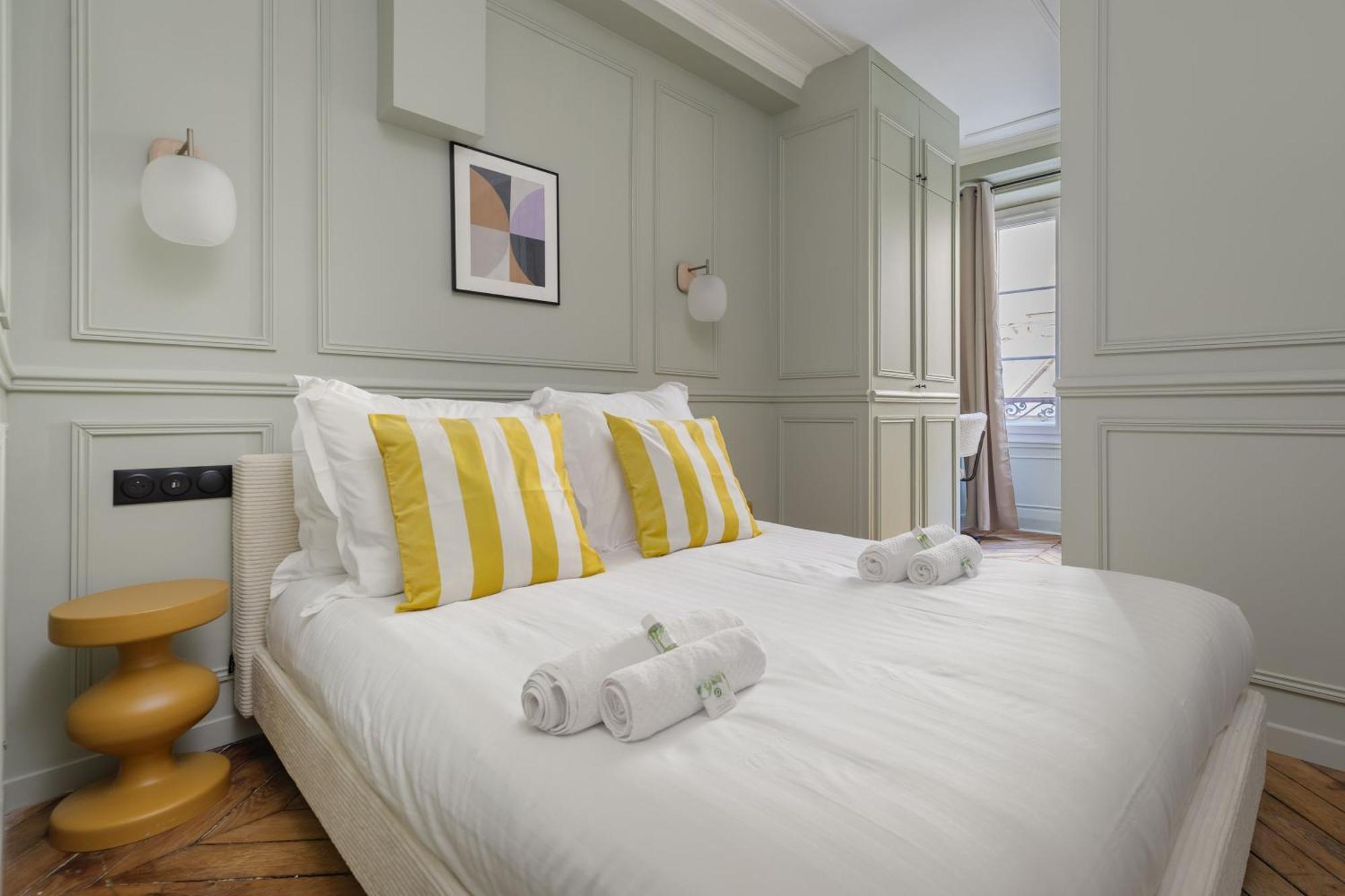 Apartment Poetic - Saint Lazare *