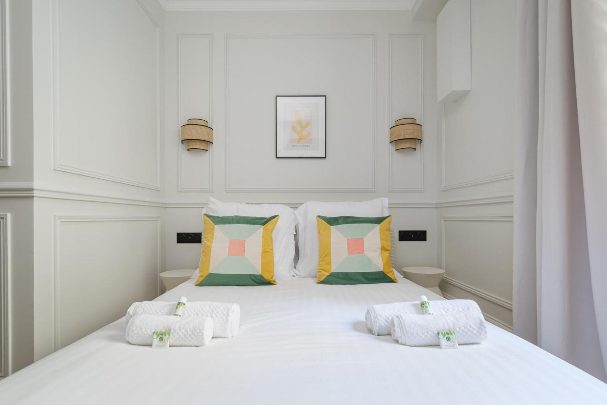 Apartment Poetic - Saint Lazare Paris
