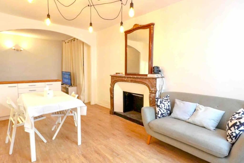 Cozy Studio@place Des Vosges Appartement