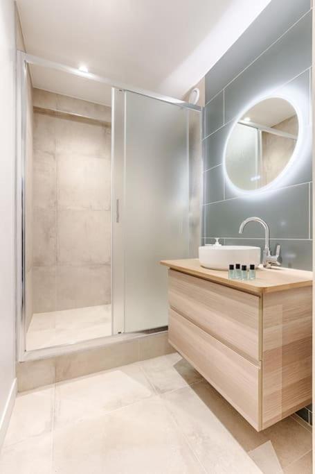 Mykeypers - Chic & Elegant Flat 2br/6p- Republique Appartement Paris