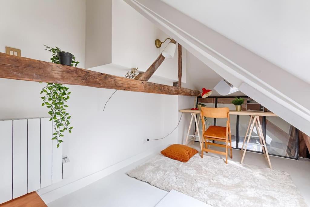 Apartment Mykeypers - Fantastic Designed Parisan Loft 2br/6p- Le Marais Paris