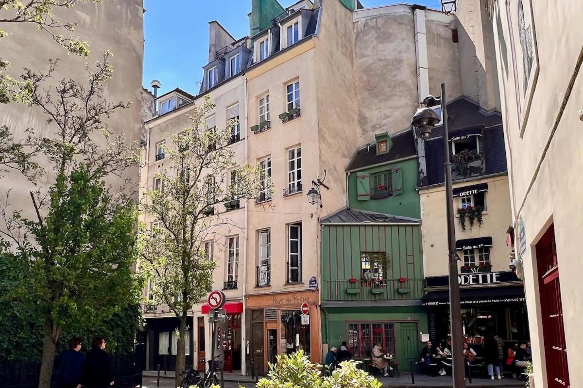 Apartment A Gem At Notre Dame Paris