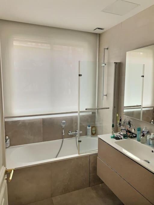 Apartment : Grand Calme Et Terrasse