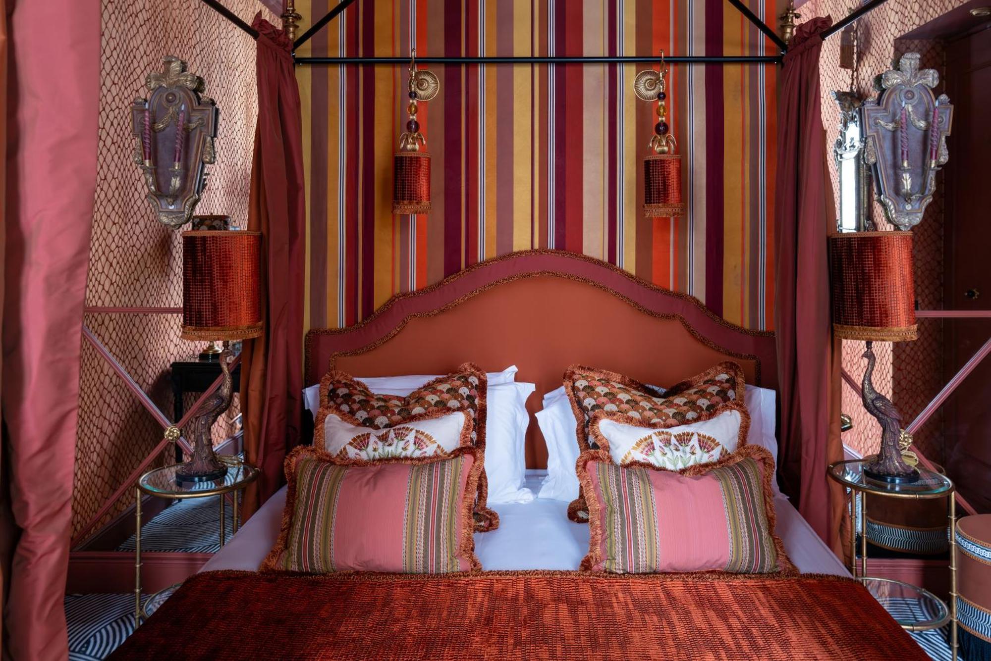 Hotel Castille 5*