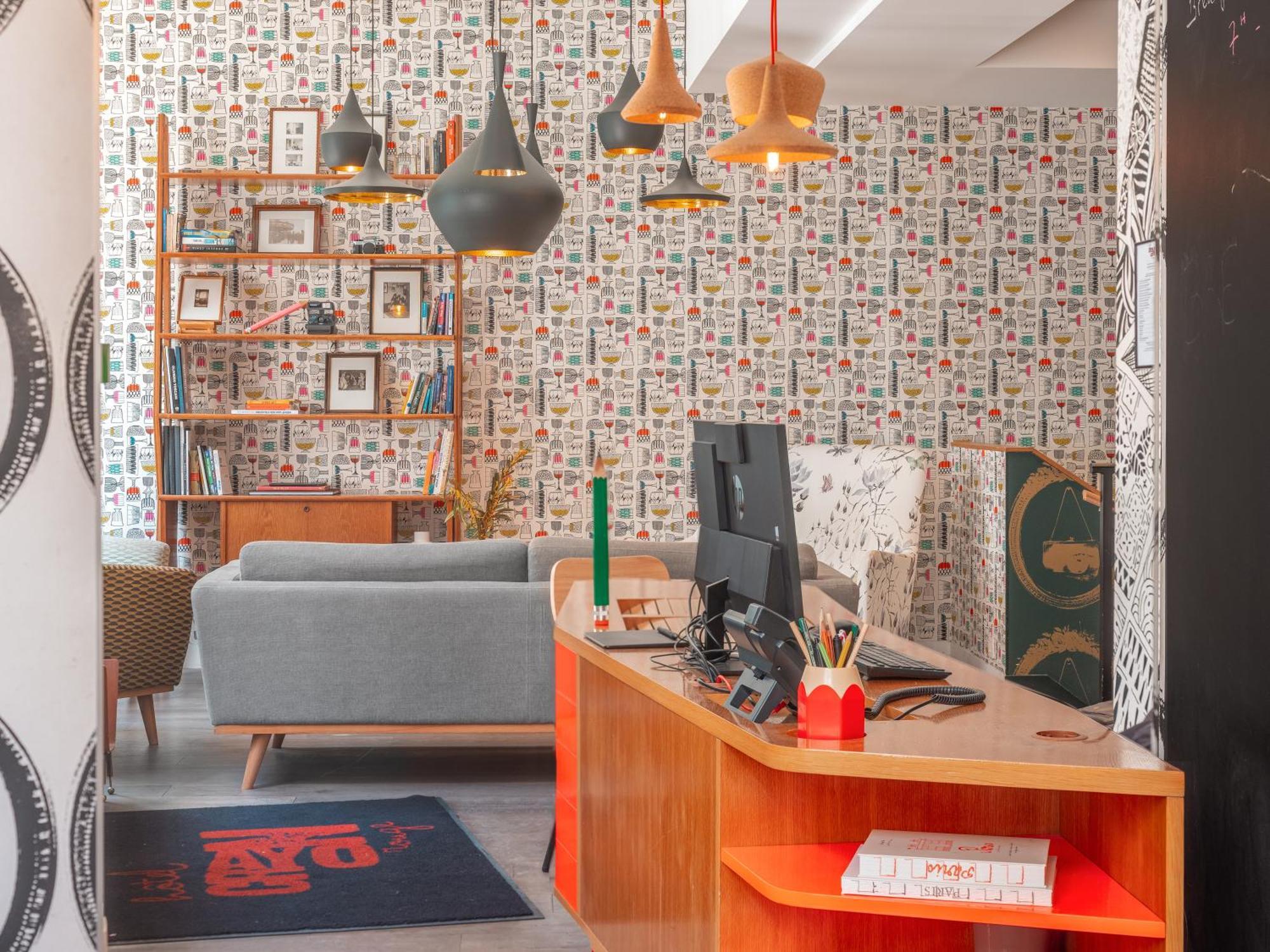 Hotel Crayon Rouge By Elegancia 4*