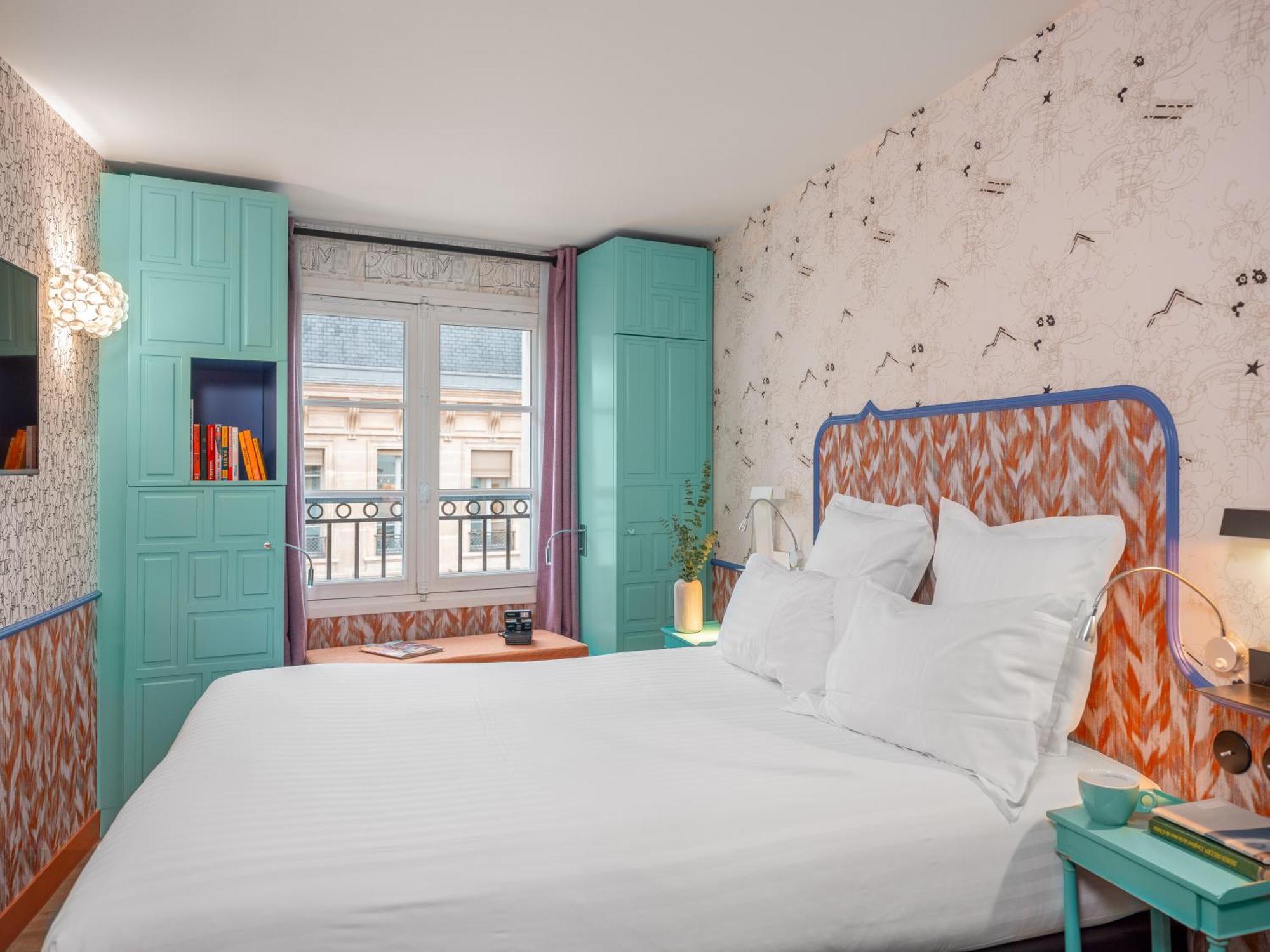 Crayon Rouge By Elegancia Hotel