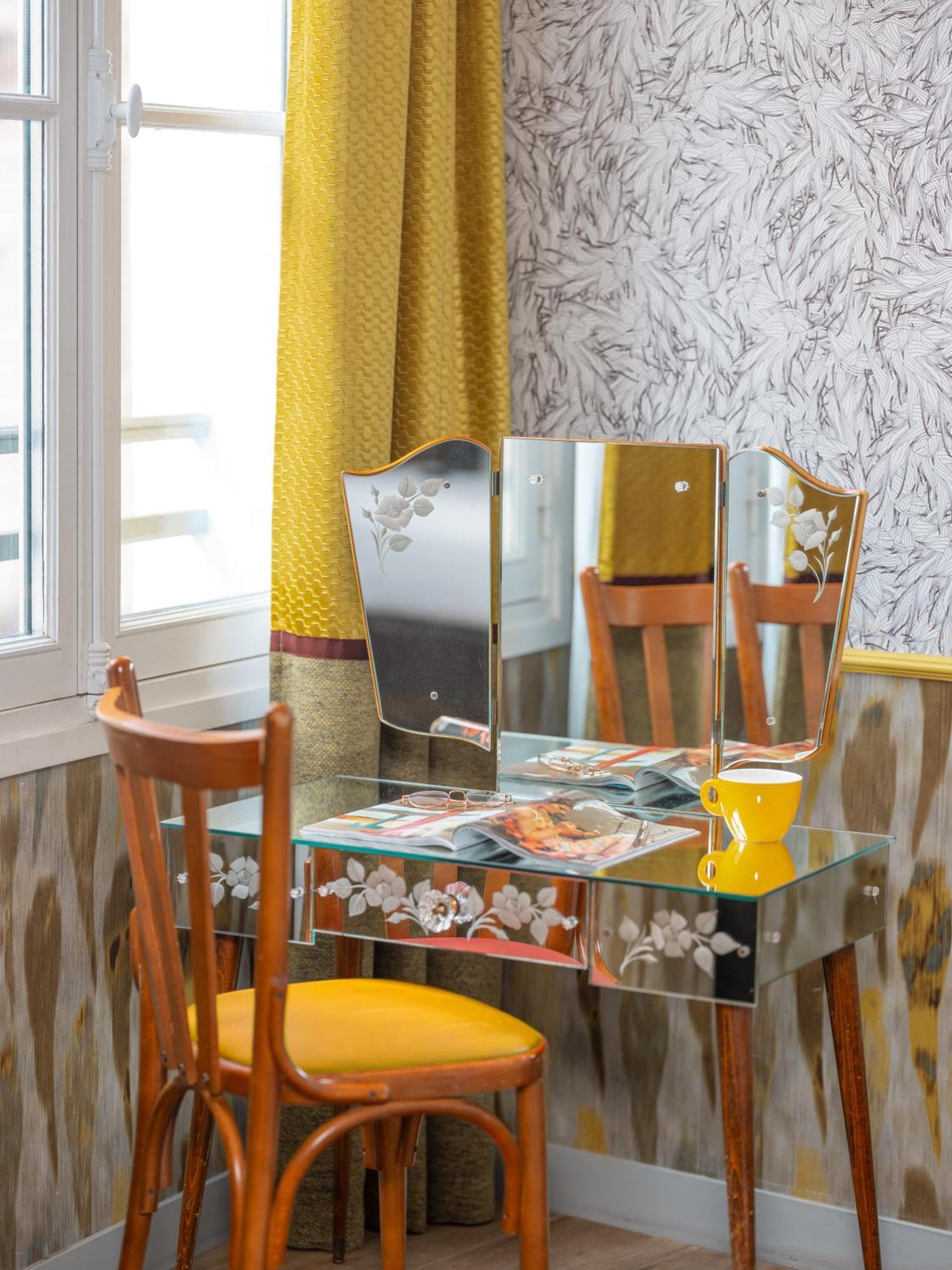 Crayon Rouge By Elegancia Hotel
