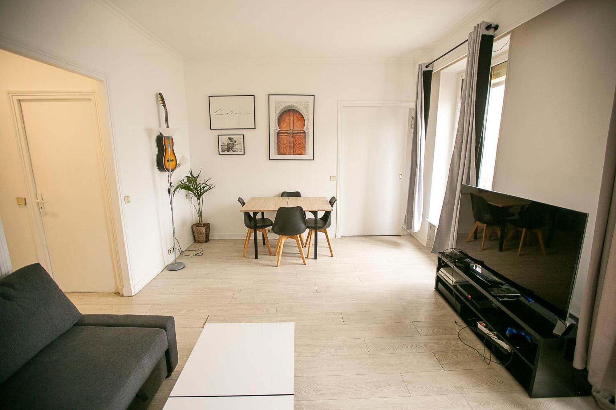Appartement 2 Pieces Moderne Victor Hugo/trocadero Paris